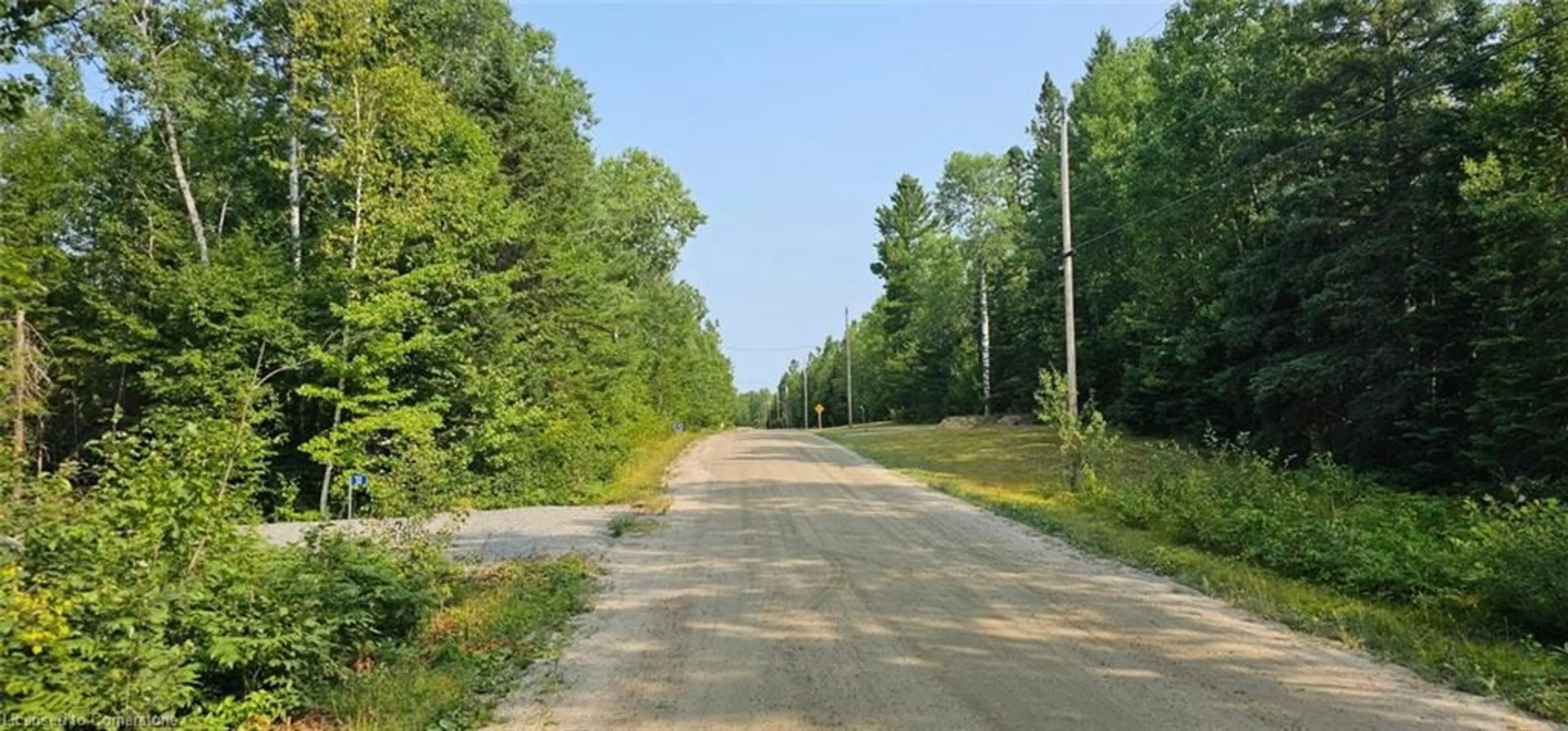 Blurry image for 31 Arthur St, Lake St. Peter Ontario K0L 2K0
