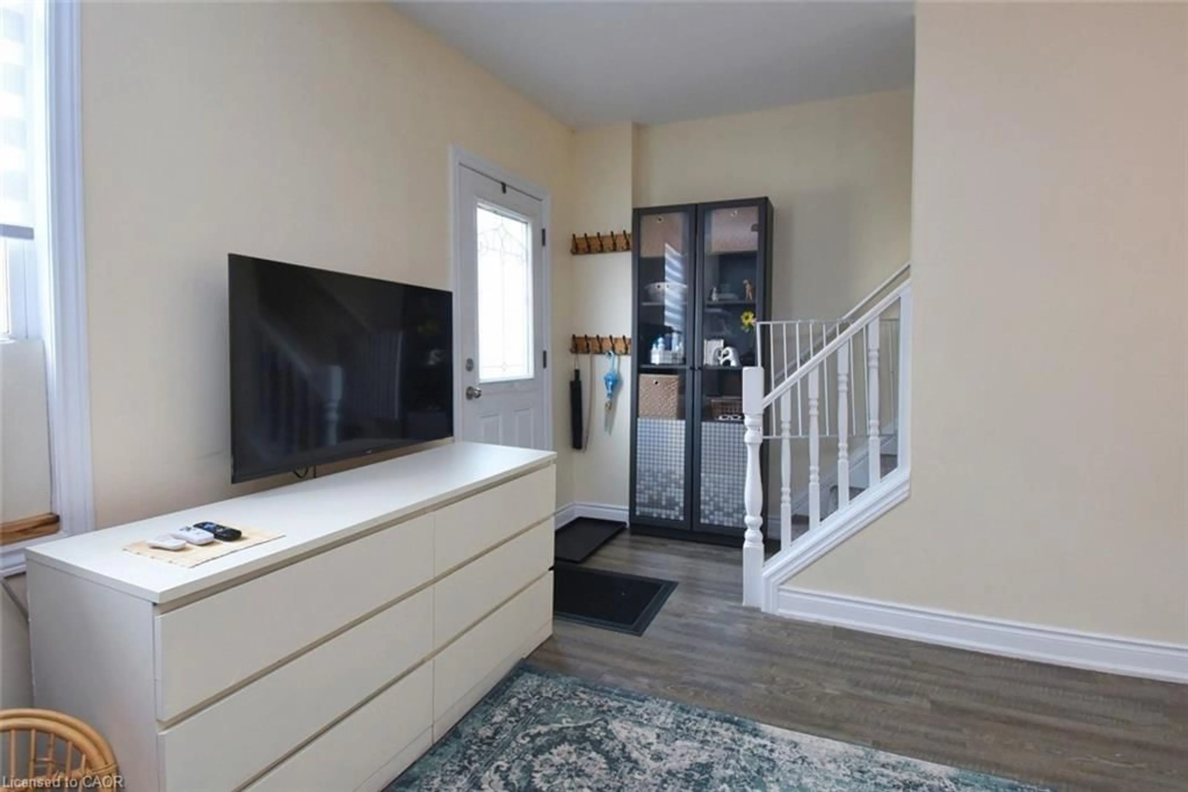 Unknown for 8 Douglas Ave, Hamilton Ontario L8L 5P6