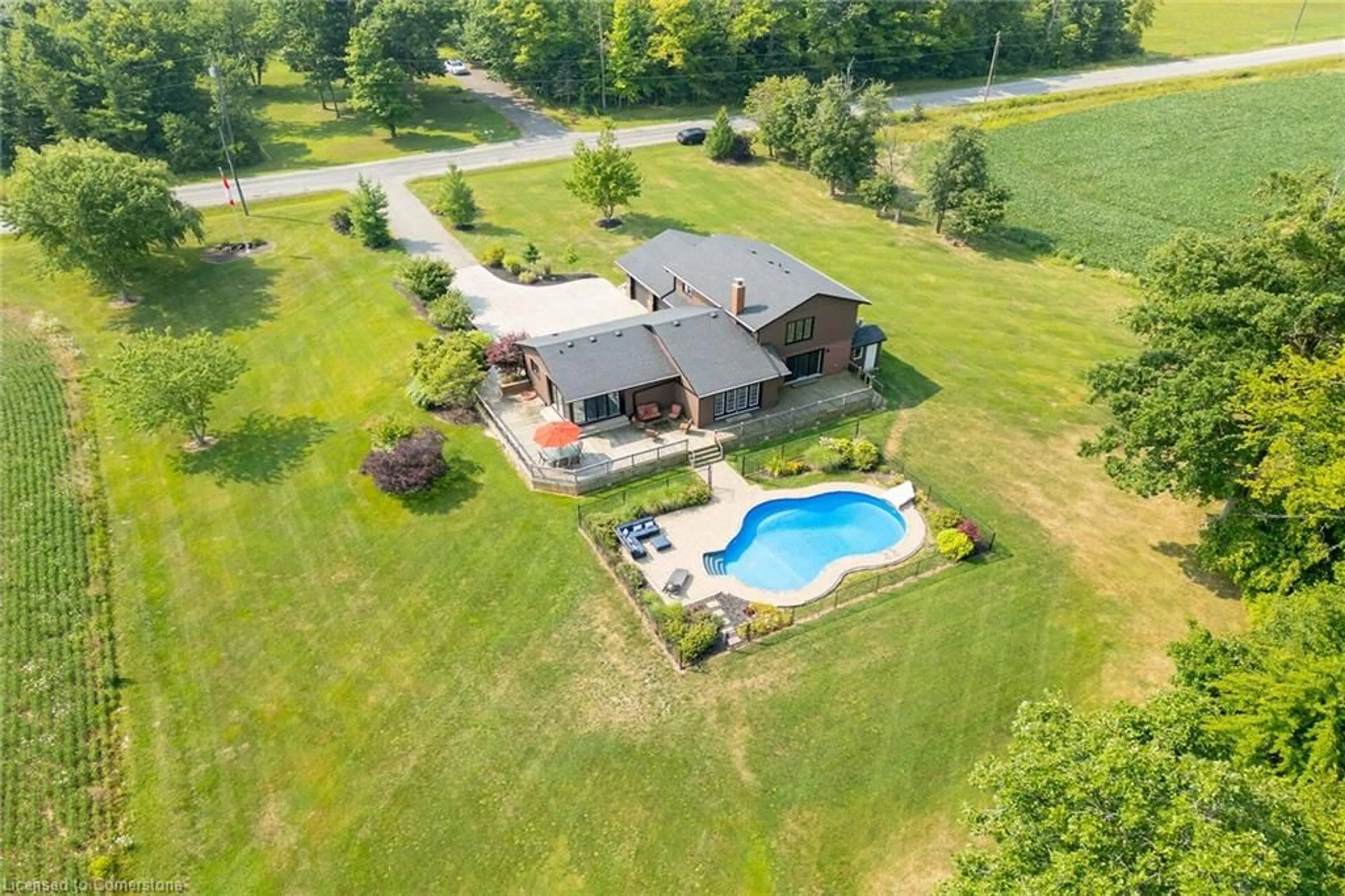 A pic from outside/outdoor area/front of a property/back of a property/a pic from drone, water/lake/river/ocean view for 911 Indiana Rd, Canfield Ontario N0A 1C0