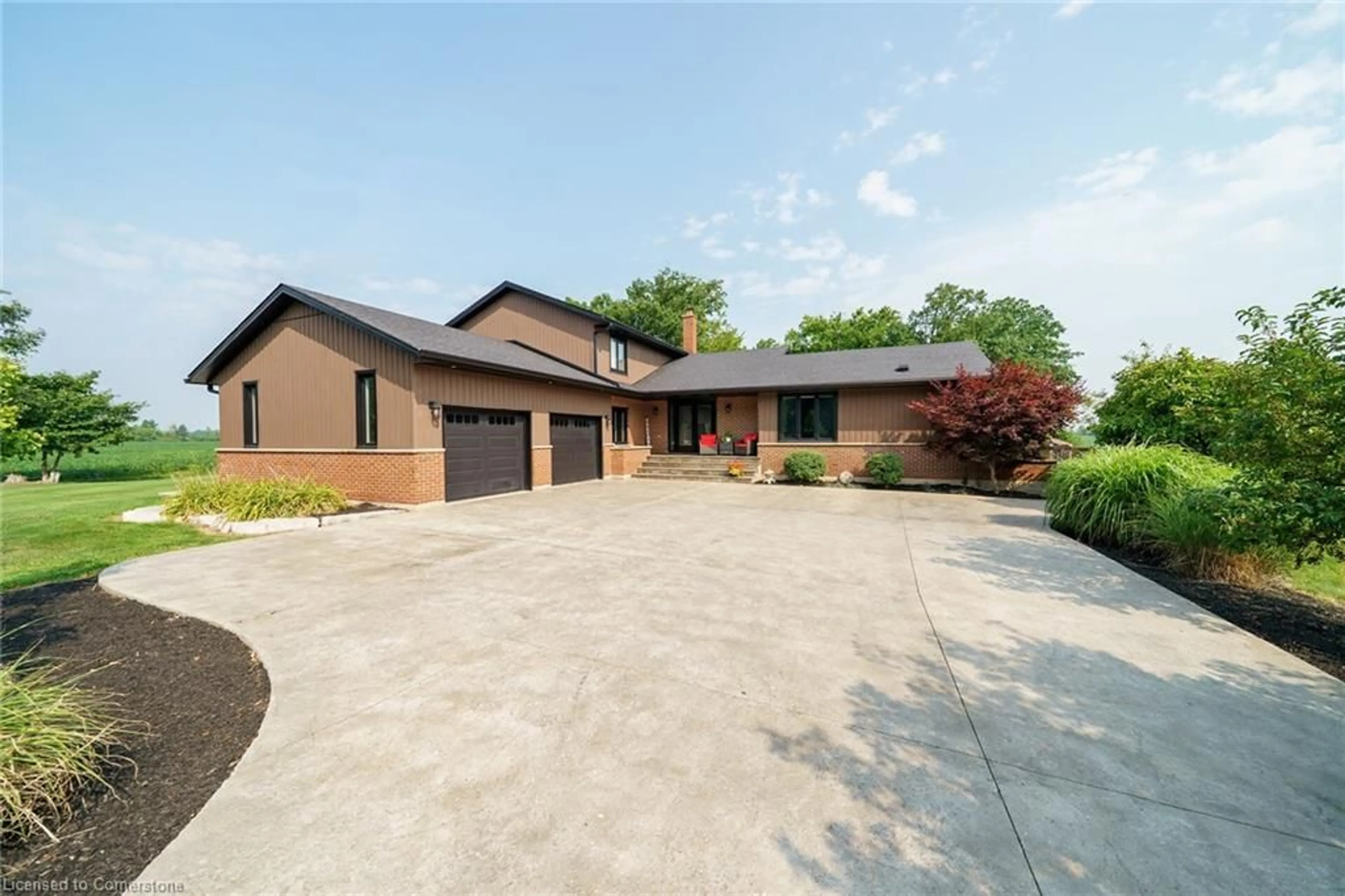 Home with brick exterior material, street for 911 Indiana Rd, Canfield Ontario N0A 1C0