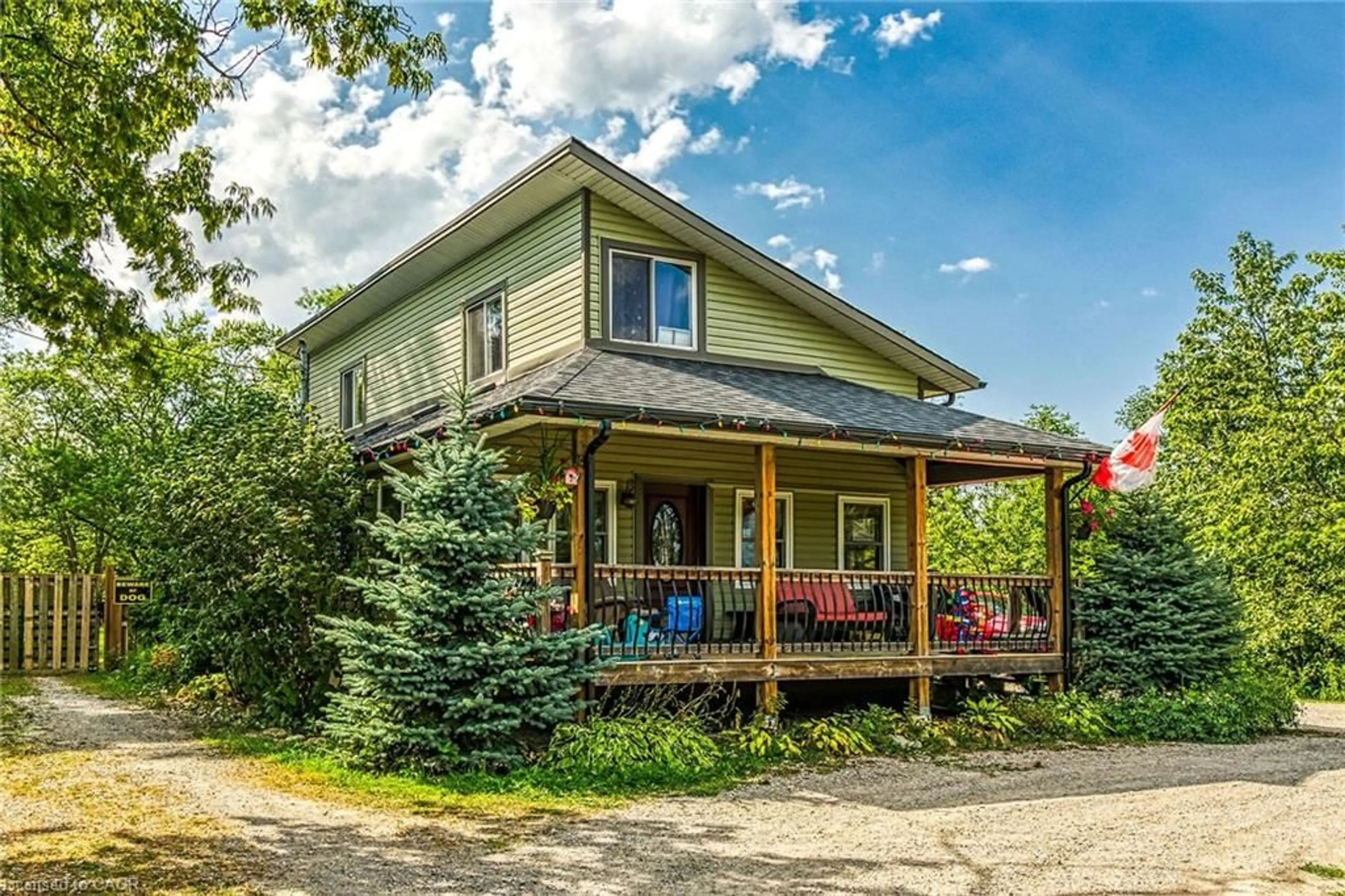 Patio, unknown for 1435 Merrittville Hwy, Welland Ontario L3B 5N5