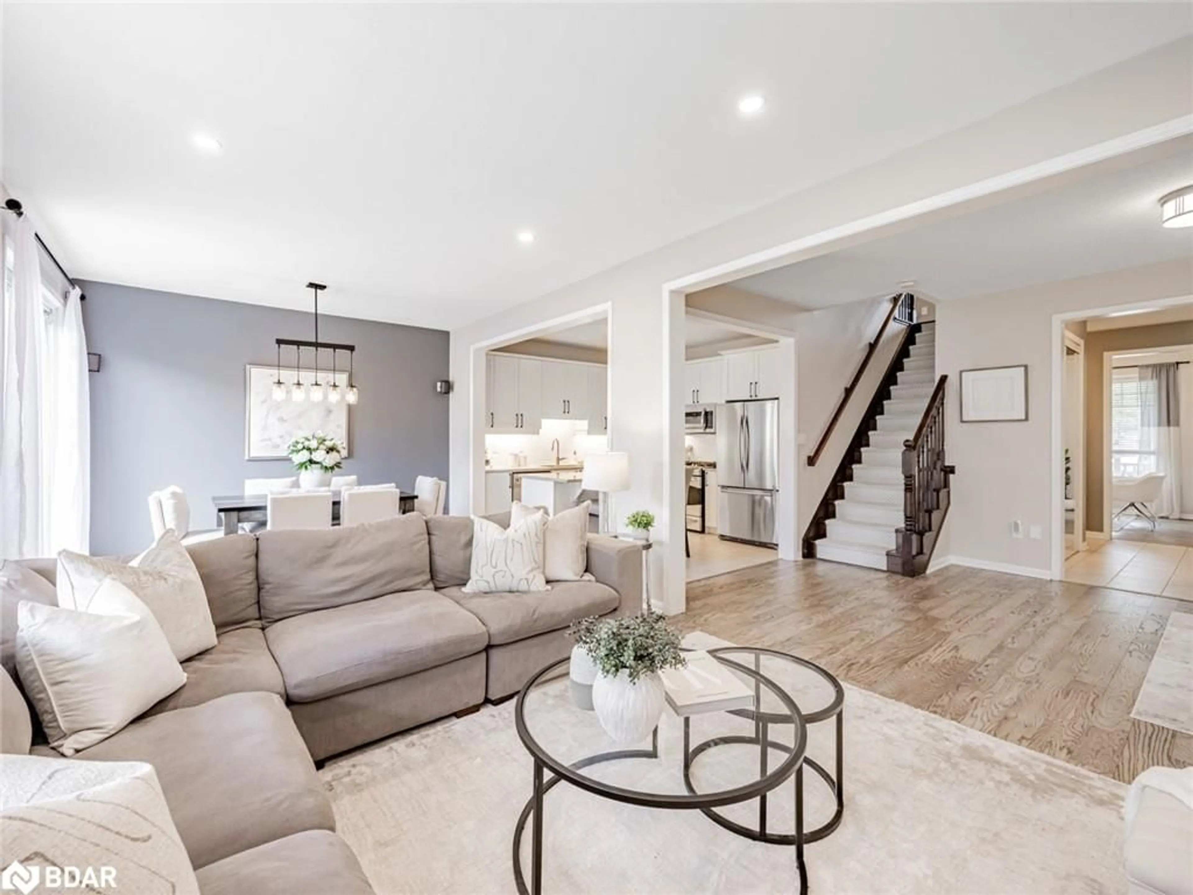 Living room with furniture, unknown for 439 Zuest Cres, Milton Ontario L9T 8E7