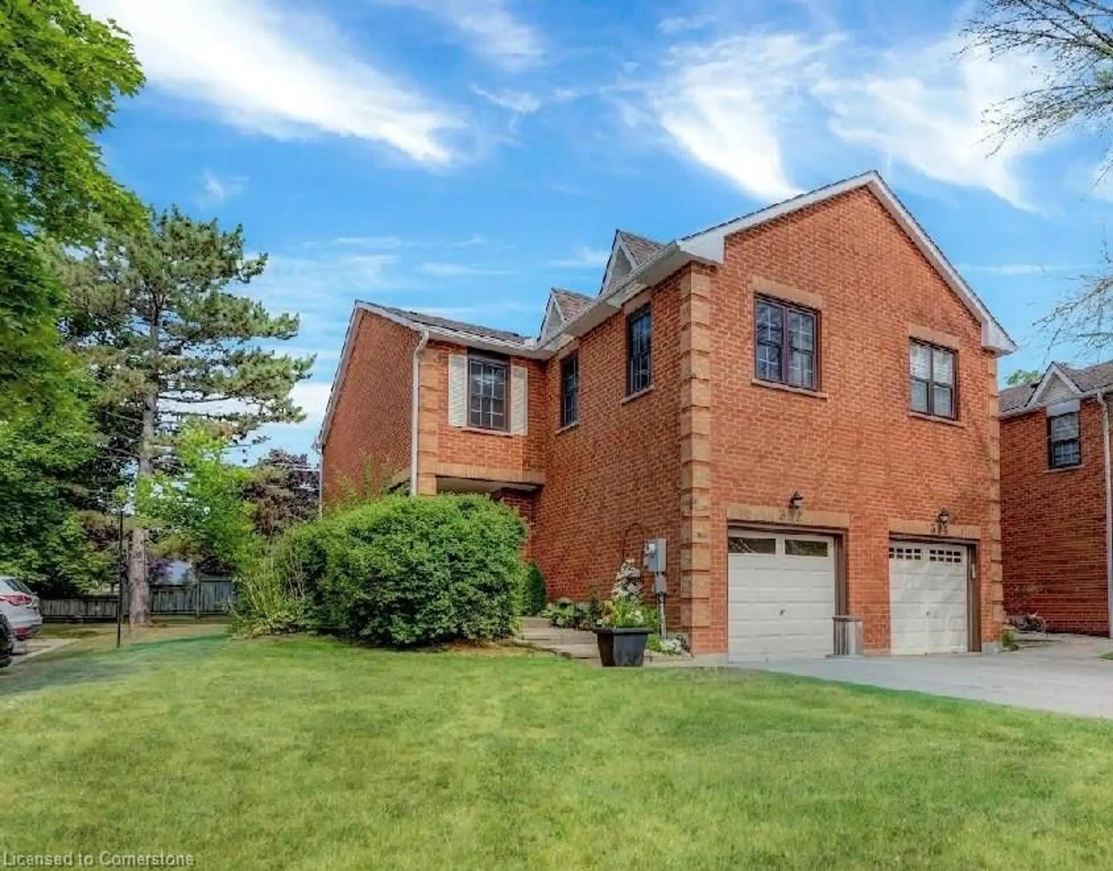 Home with brick exterior material, street for 302 Wilkes Crt #24, Aurora Ontario L4G 6G6