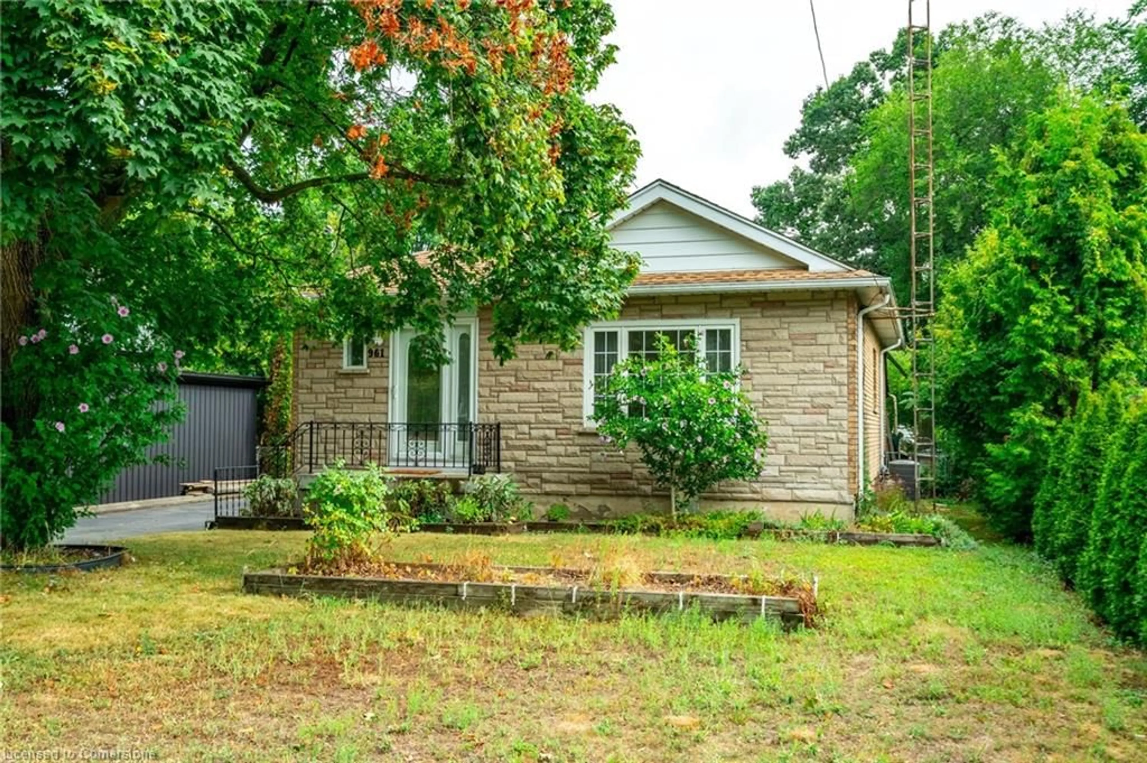 Home with brick exterior material, street for 961 Danforth Ave, Burlington Ontario L7T 1S7