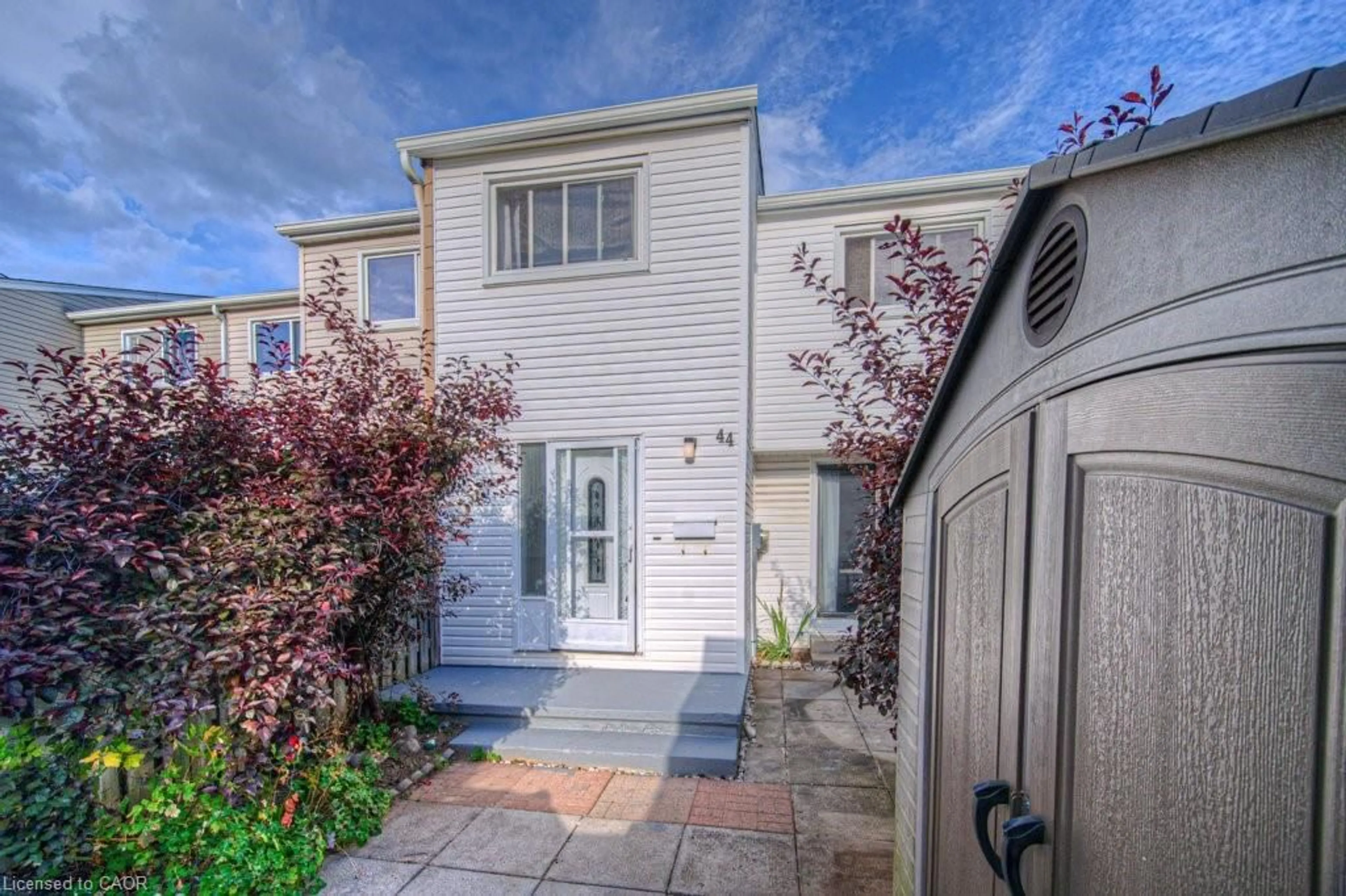 Unknown for 44 Frobisher Crt, Cambridge Ontario N1R 6Z5