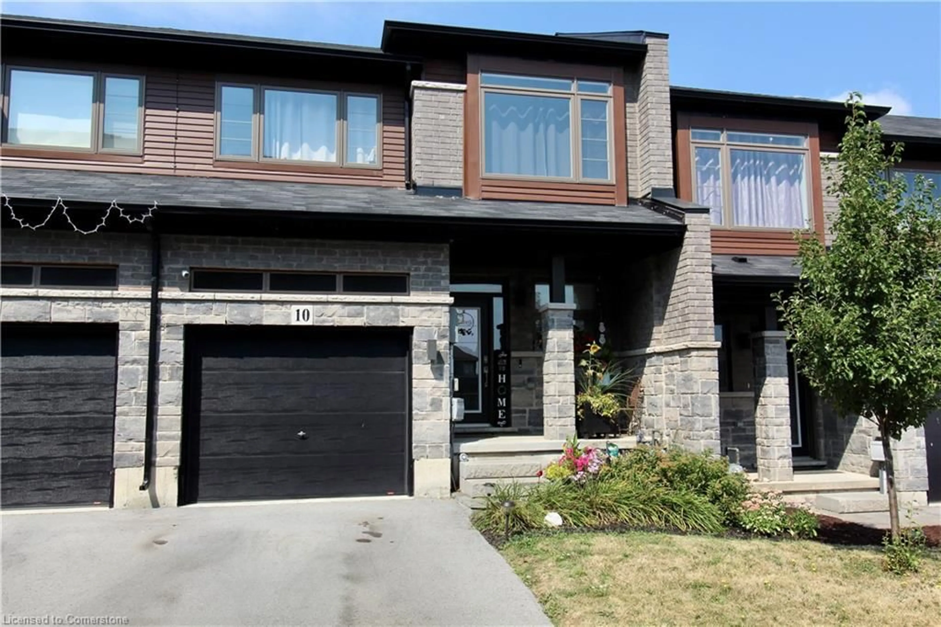 Home with brick exterior material, street for 5080 Connor Dr #10, Beamsville Ontario L3J 0T3