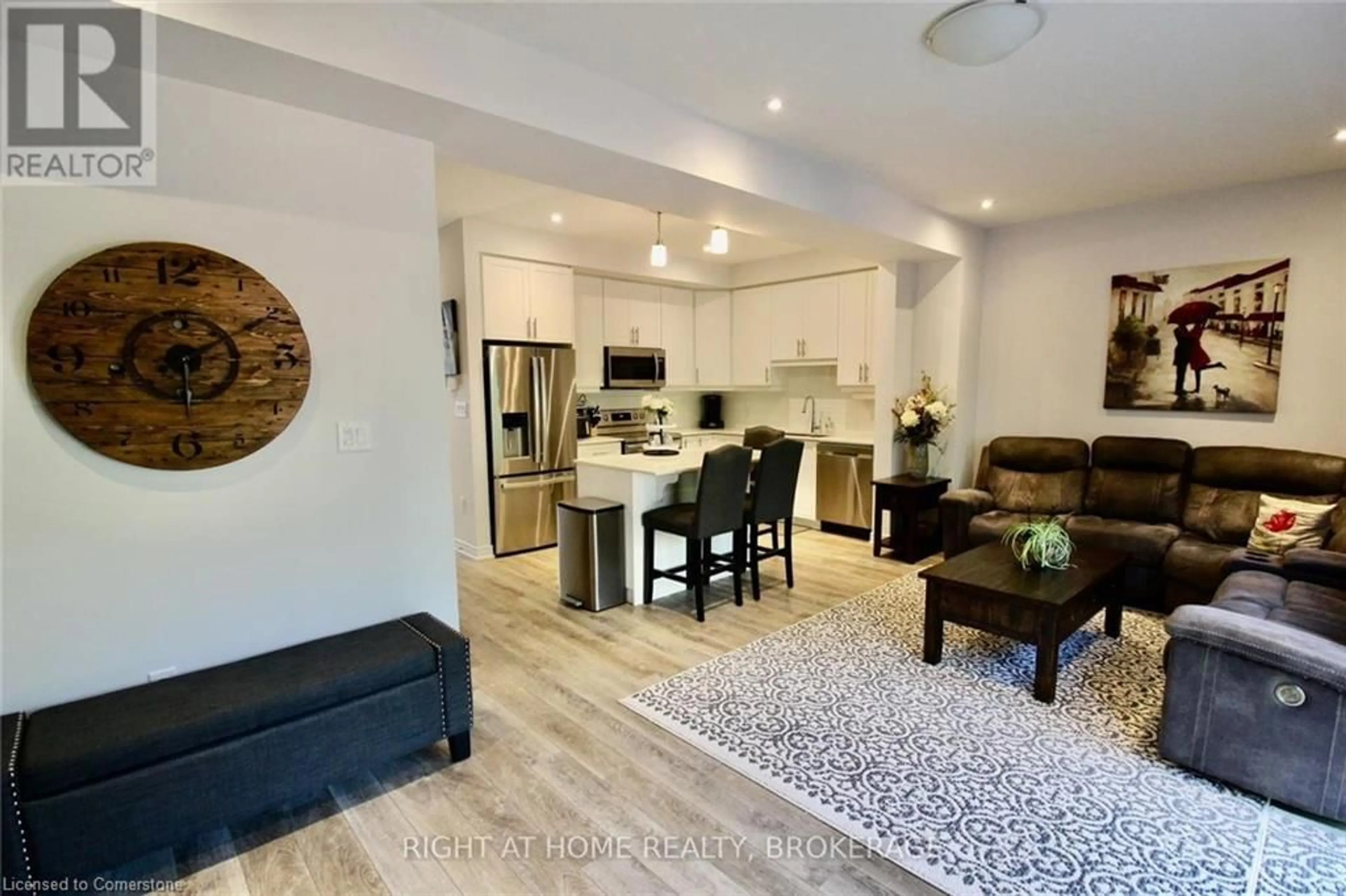 Open concept kitchen, unknown for 5080 Connor Dr #10, Beamsville Ontario L3J 0T3