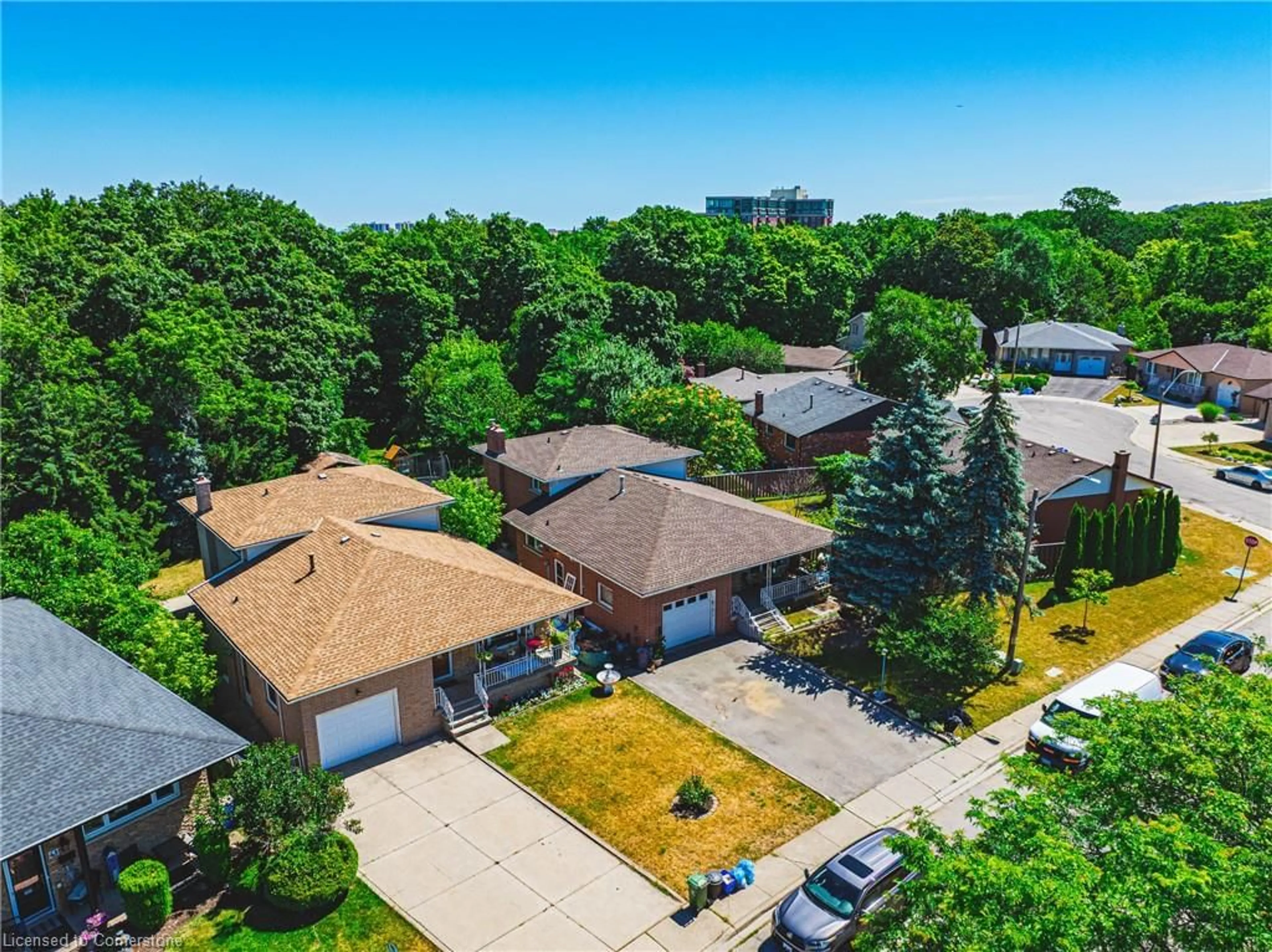 A pic from outside/outdoor area/front of a property/back of a property/a pic from drone, street for 49 Pinard St, Hamilton Ontario L8K 6G8