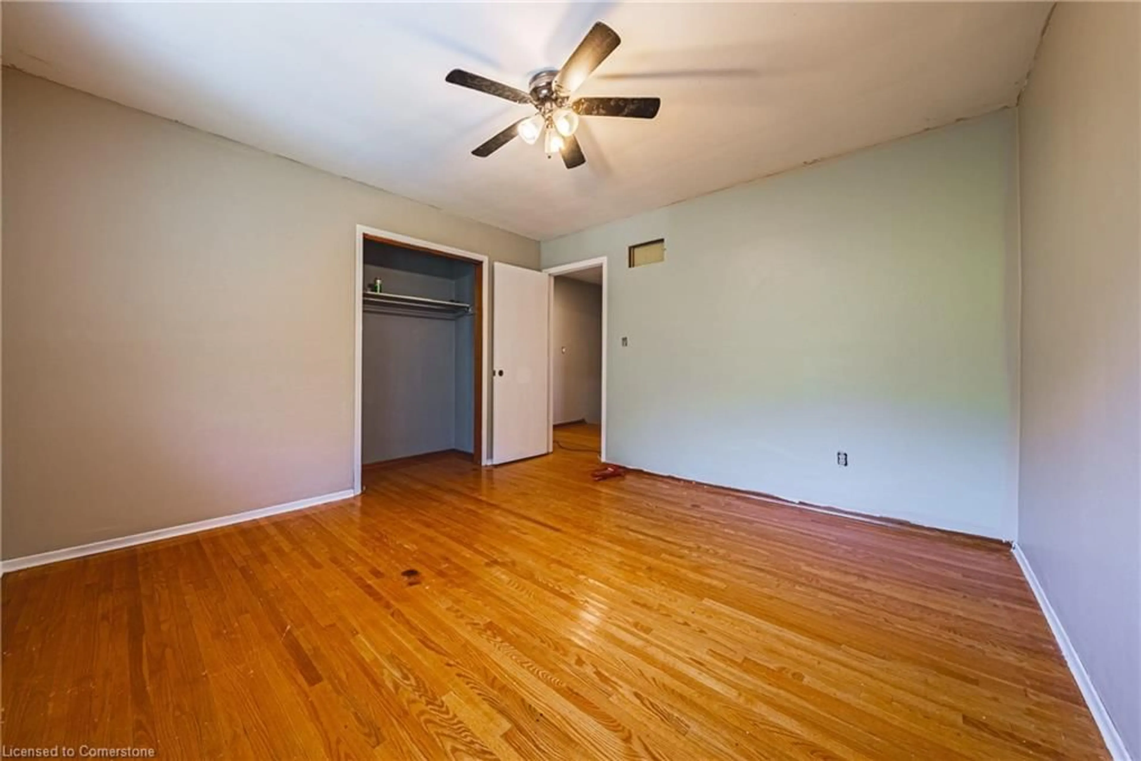 A pic of a room for 49 Pinard St, Hamilton Ontario L8K 6G8