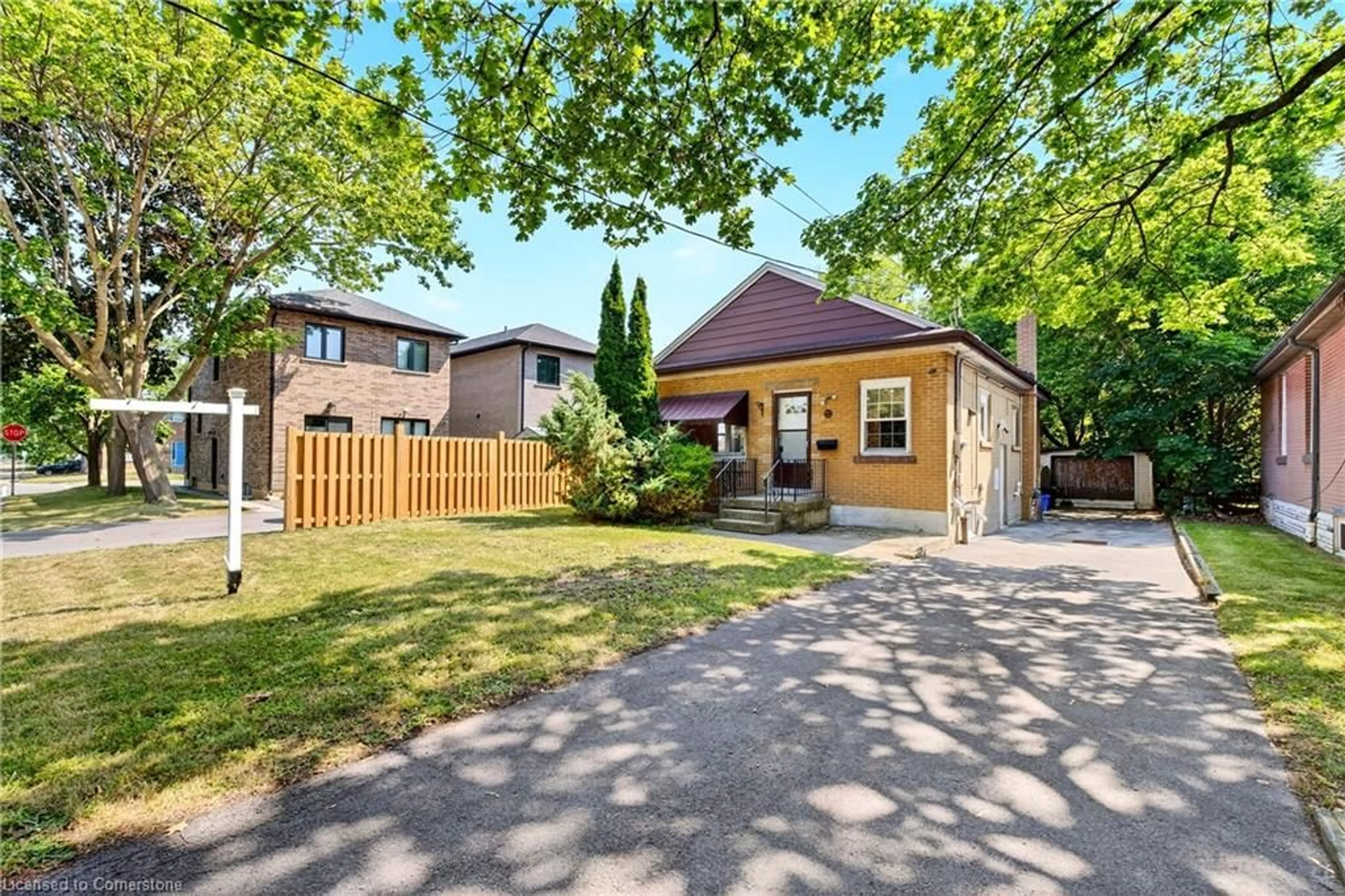Unknown for 111 Hillyard St, Hamilton Ontario L8L 6B5