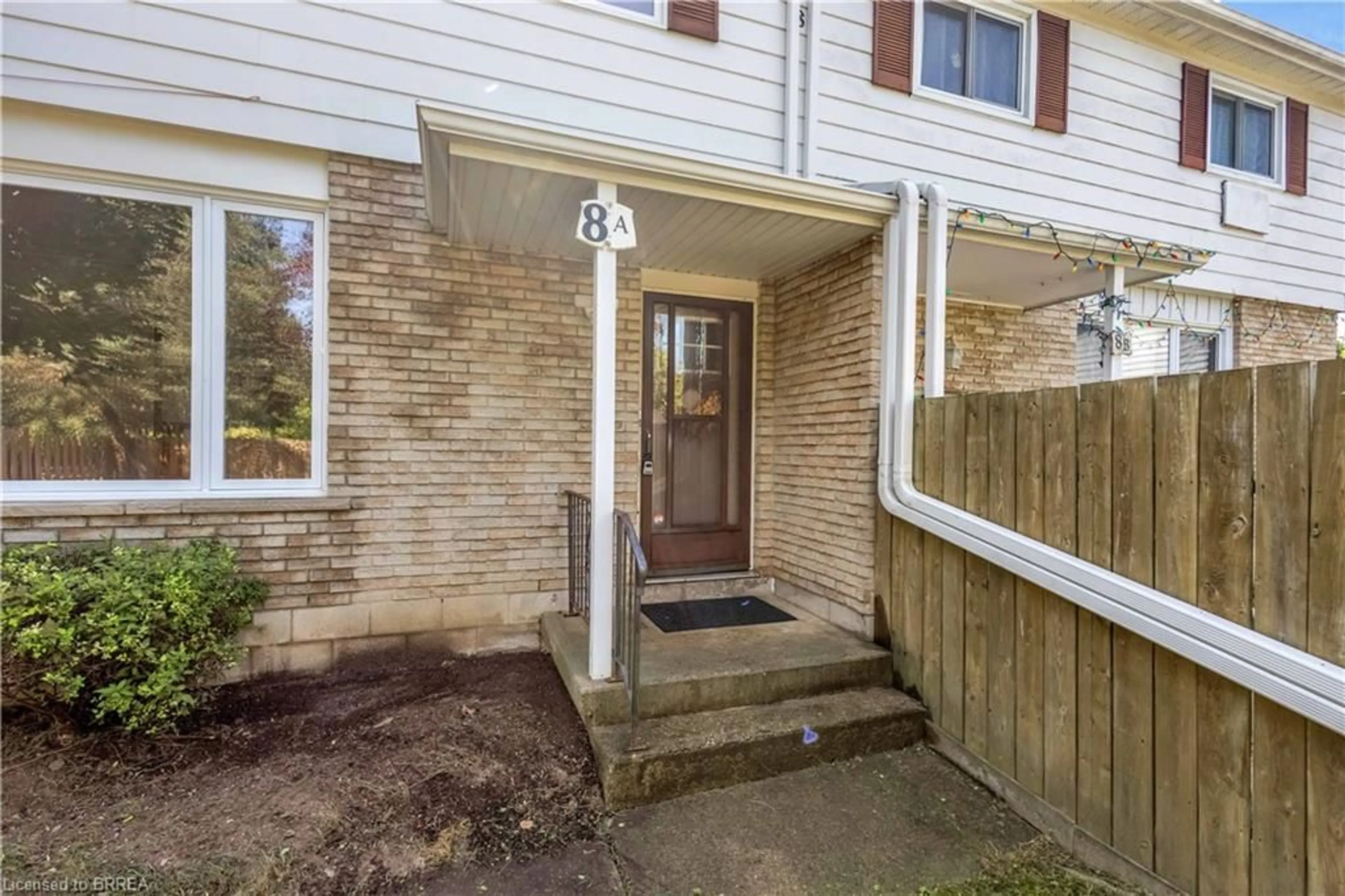 Unknown for 8 Oakhill Dr #A, Brantford Ontario N3T 1R1