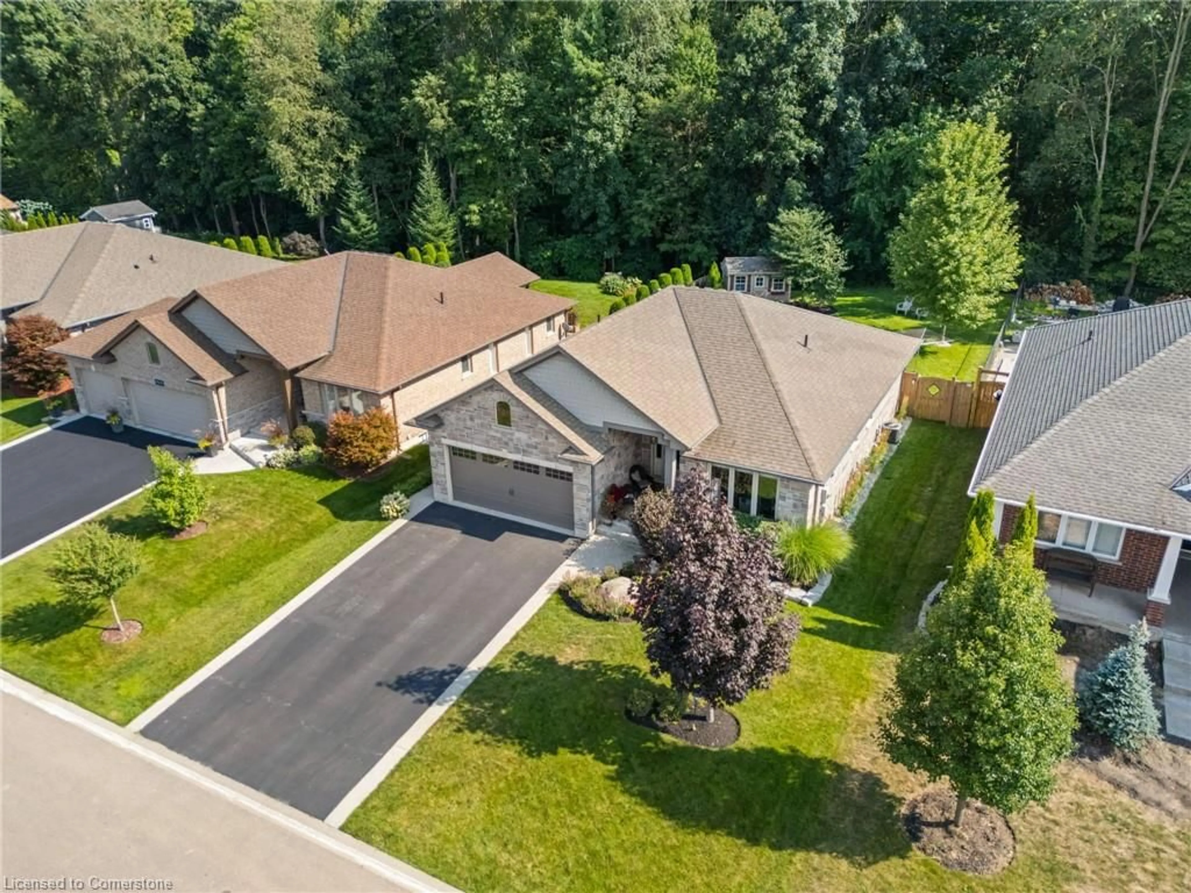 A pic from outside/outdoor area/front of a property/back of a property/a pic from drone, street for 55 Allandale Cres, Simcoe Ontario N3Y 0B4