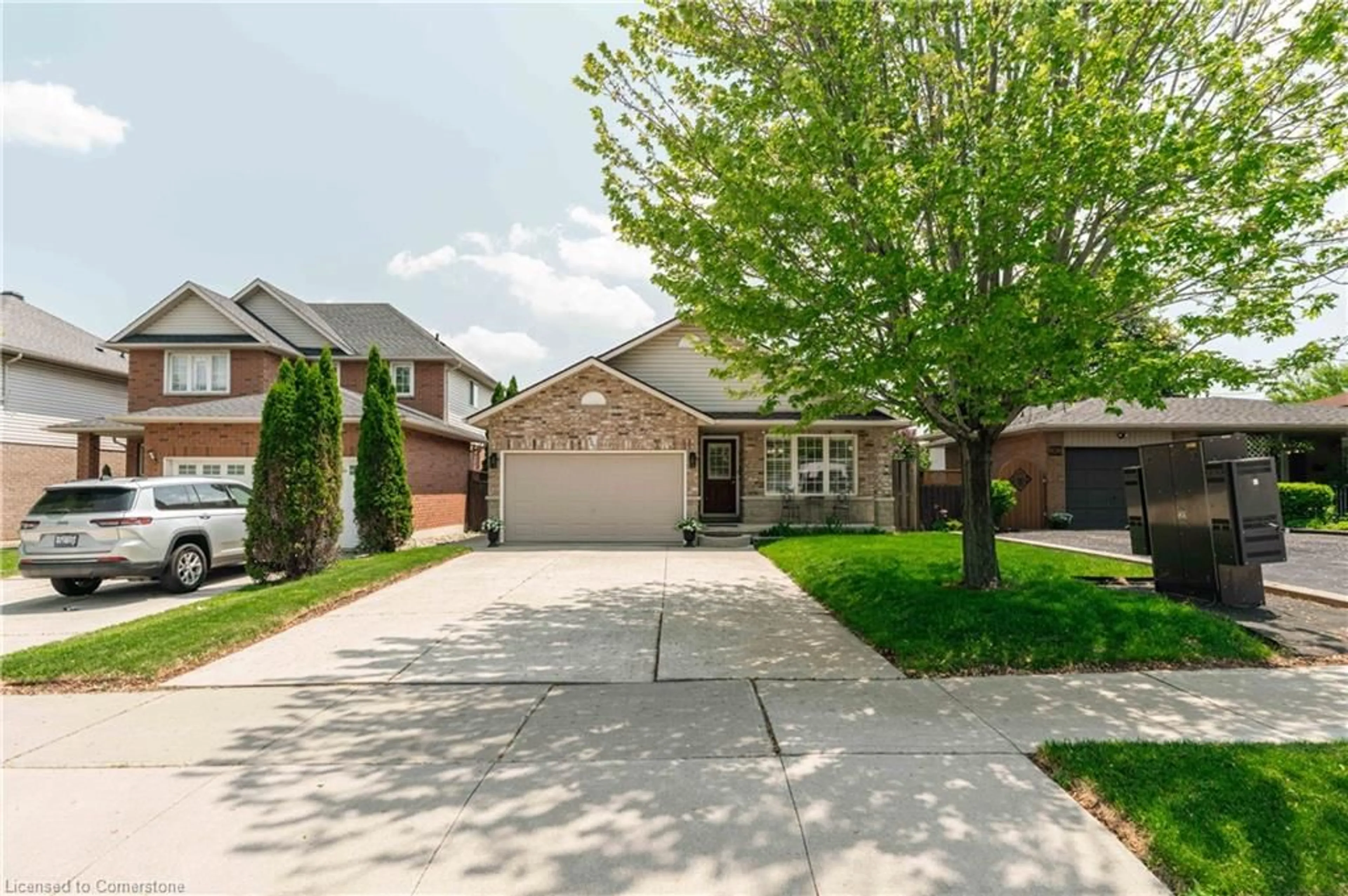 A pic from outside/outdoor area/front of a property/back of a property/a pic from drone, street for 837 Upper Ottawa St, Hamilton Ontario L8T 3V4