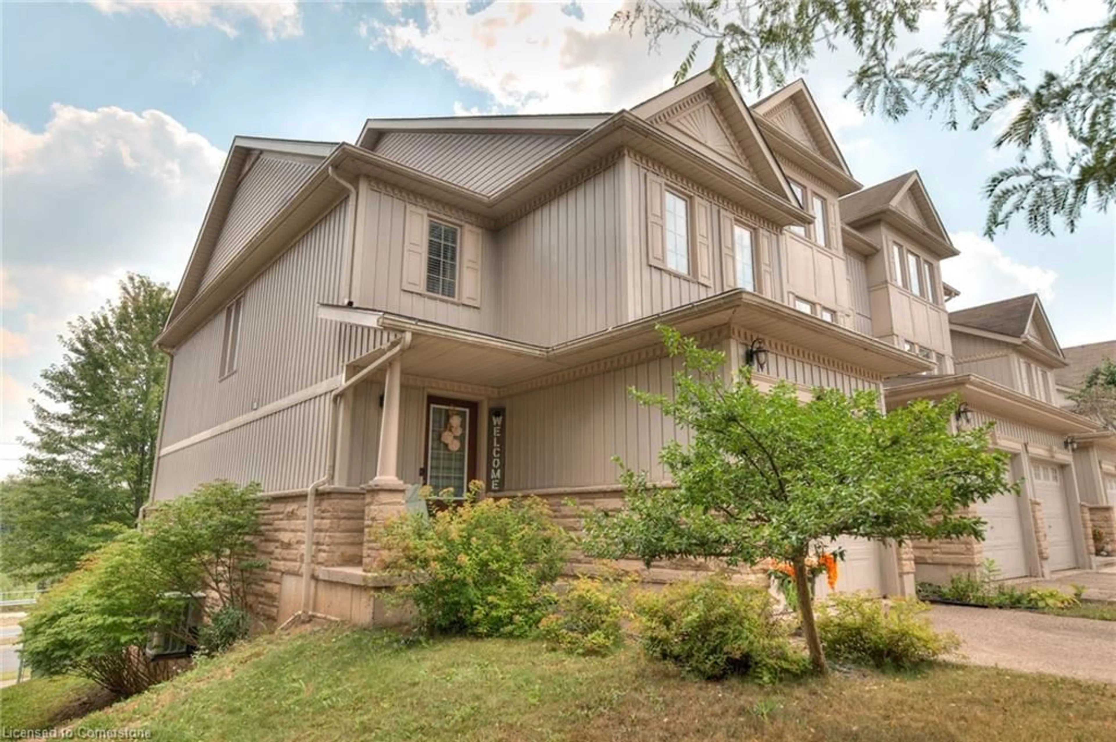 Home with vinyl exterior material, mountain view for 85 Bankside Dr #C17, Kitchener Ontario N2N 3M4