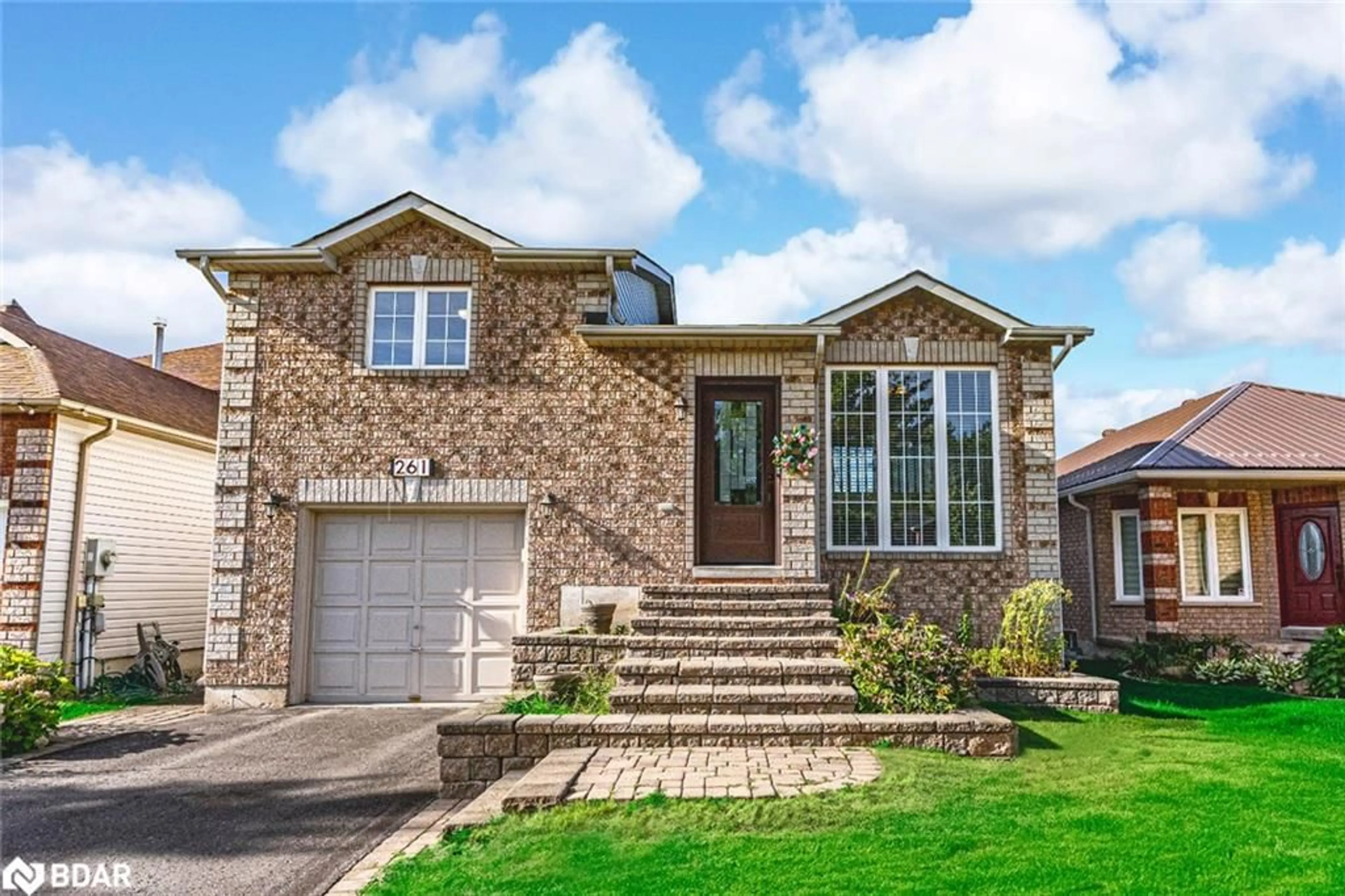 Home with brick exterior material, street for 261 Mapleton Ave, Barrie Ontario L4N 8T3