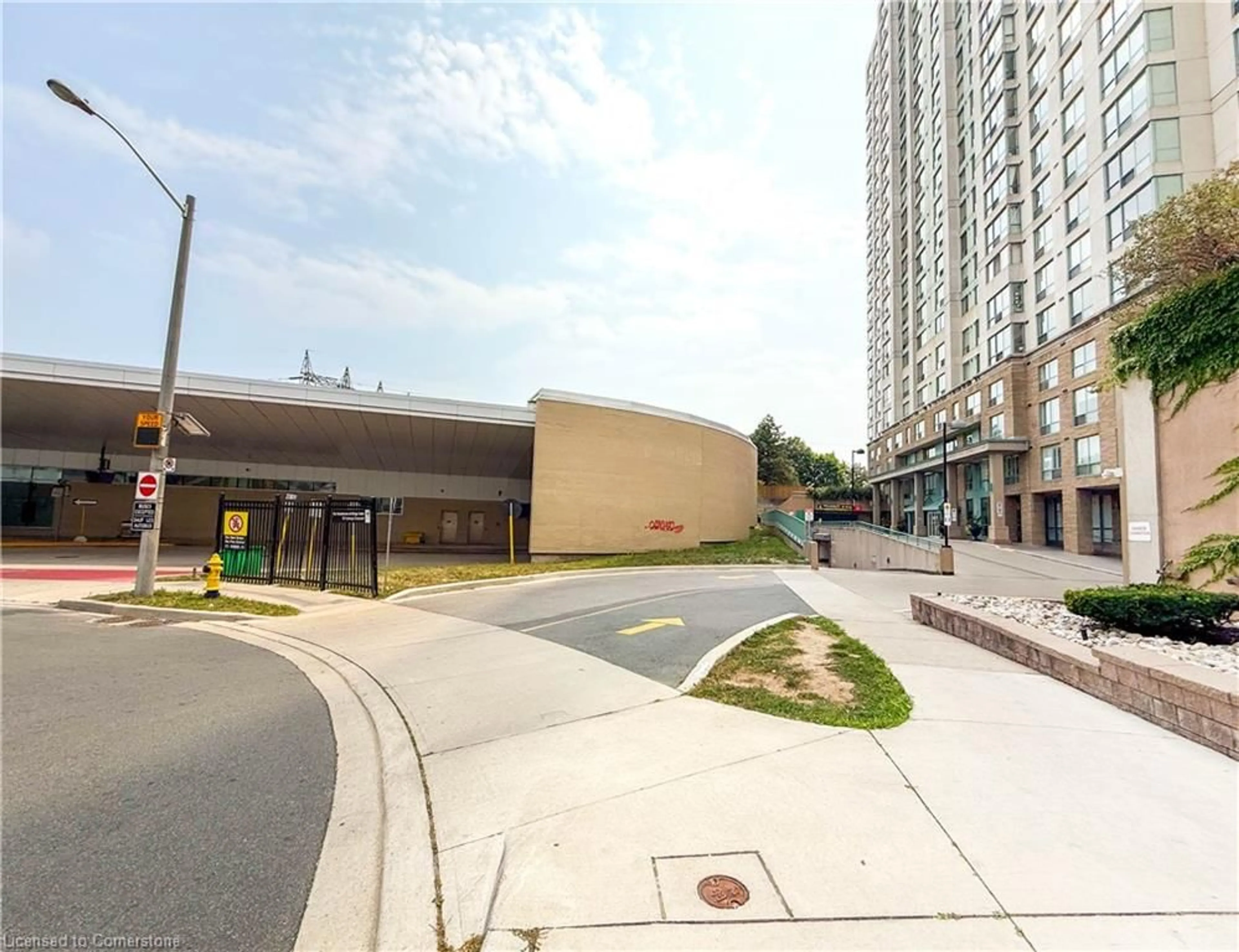 Unknown for 101 Subway Cres #712, Toronto Ontario M9B 6K4