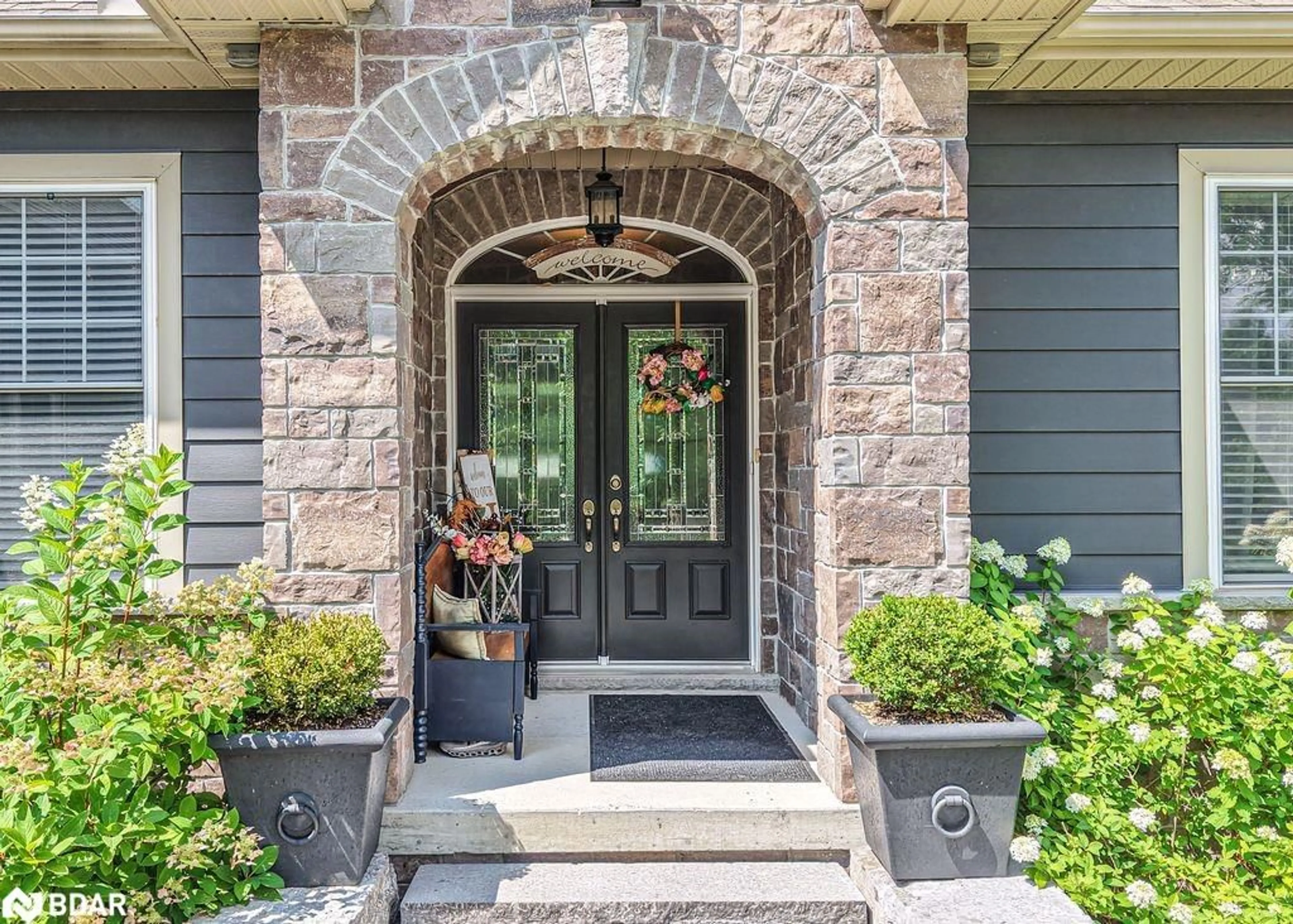 Indoor entryway for 2117 Elana Dr, Orillia Ontario L3V 0C1