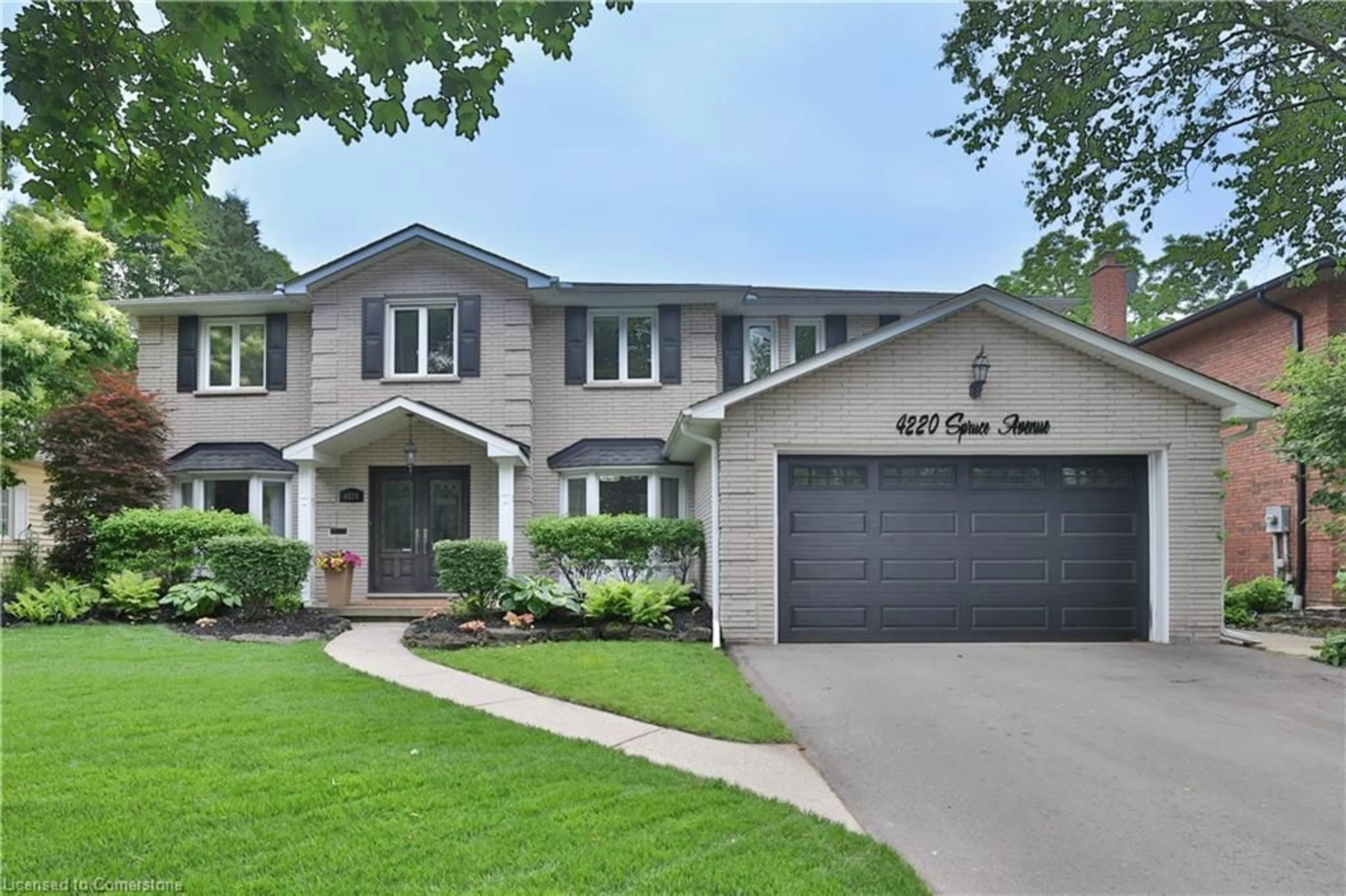 Home with brick exterior material, street for 4220 Spruce Ave, Burlington Ontario L7L 1L2