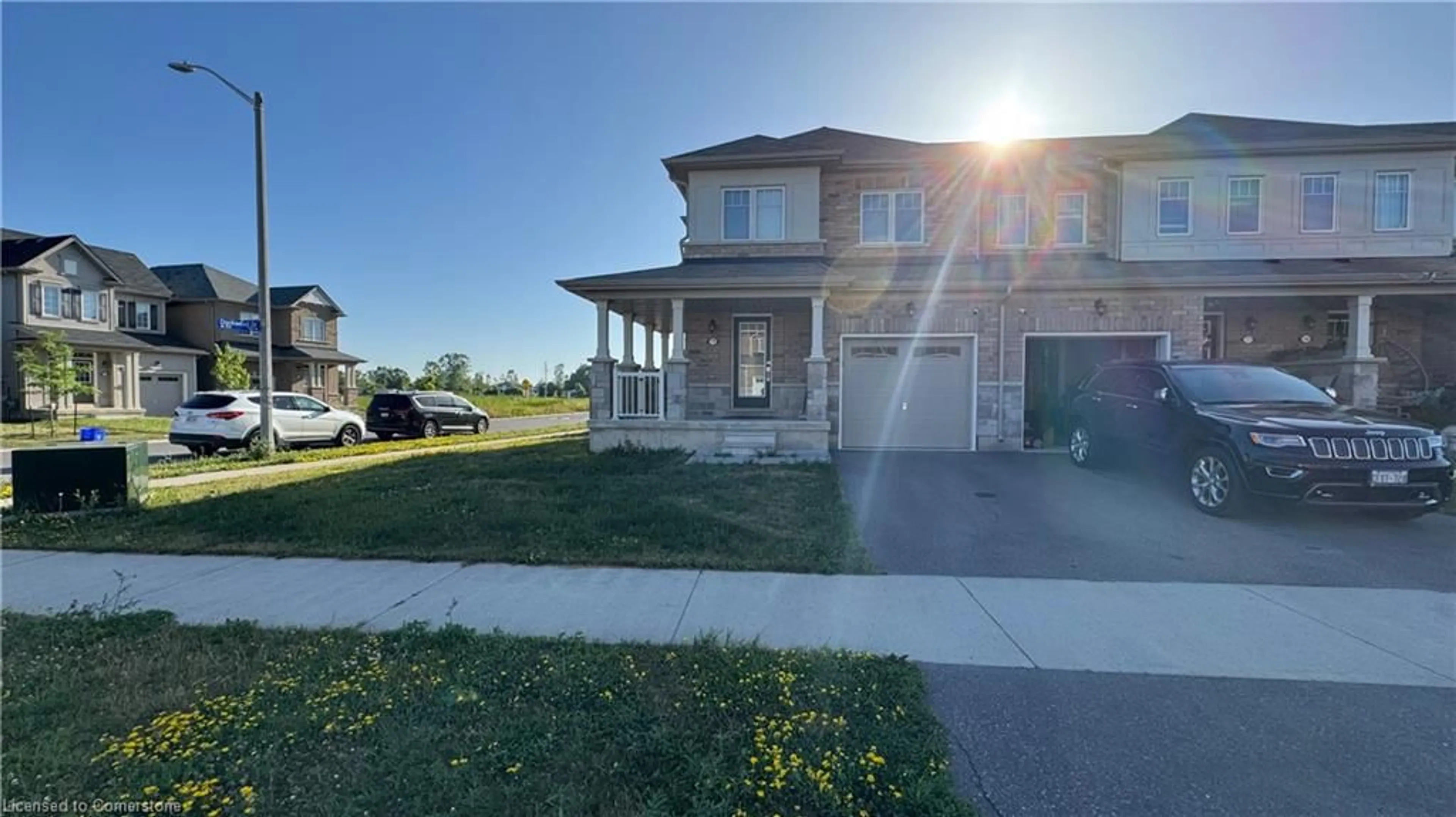 A pic from outside/outdoor area/front of a property/back of a property/a pic from drone, street for 7779 Redbud Lane, Niagara Falls Ontario L2H 3S2