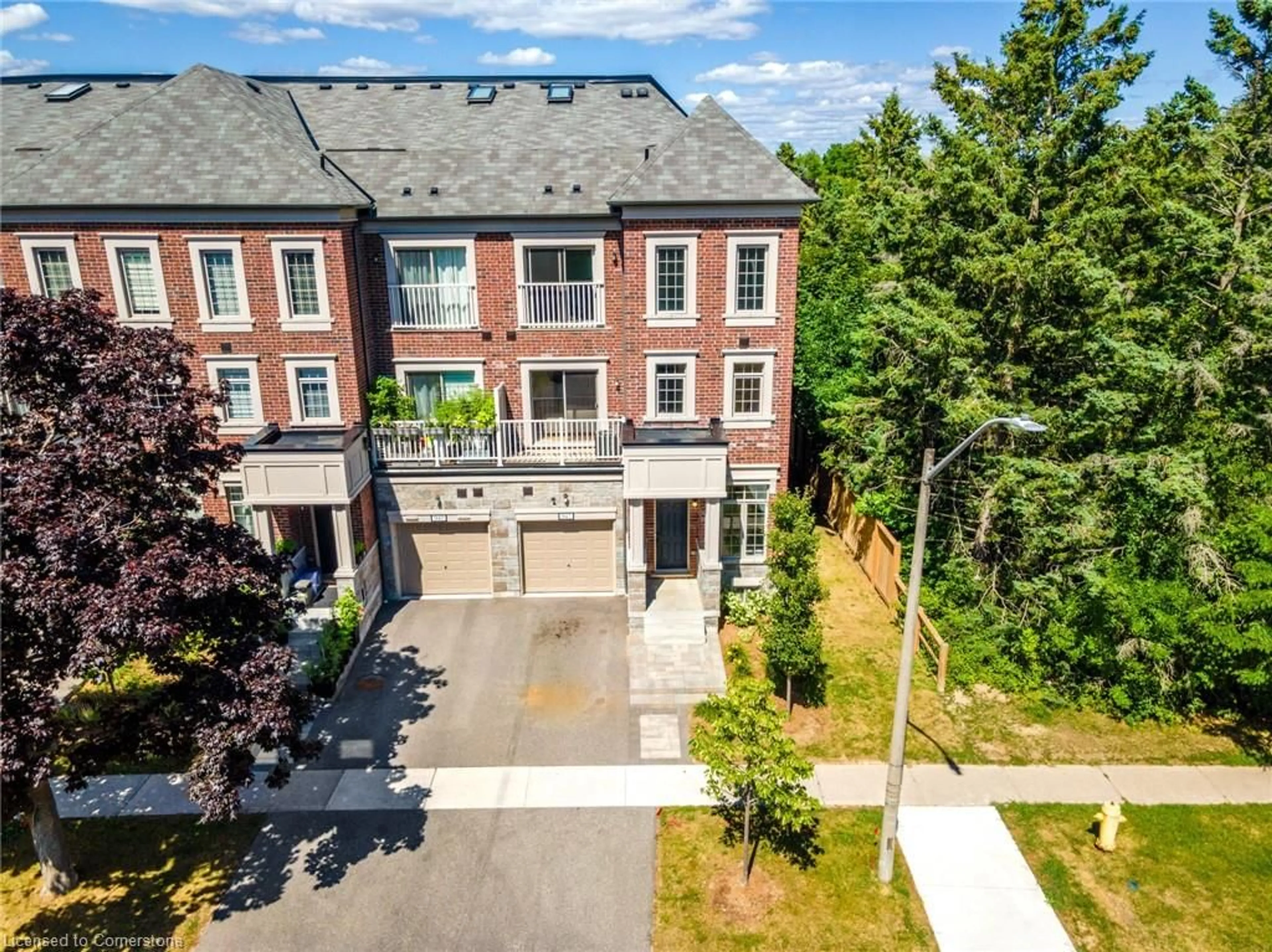 A pic from outside/outdoor area/front of a property/back of a property/a pic from drone, street for 947 Finley Ave, Ajax Ontario L1S 3V5