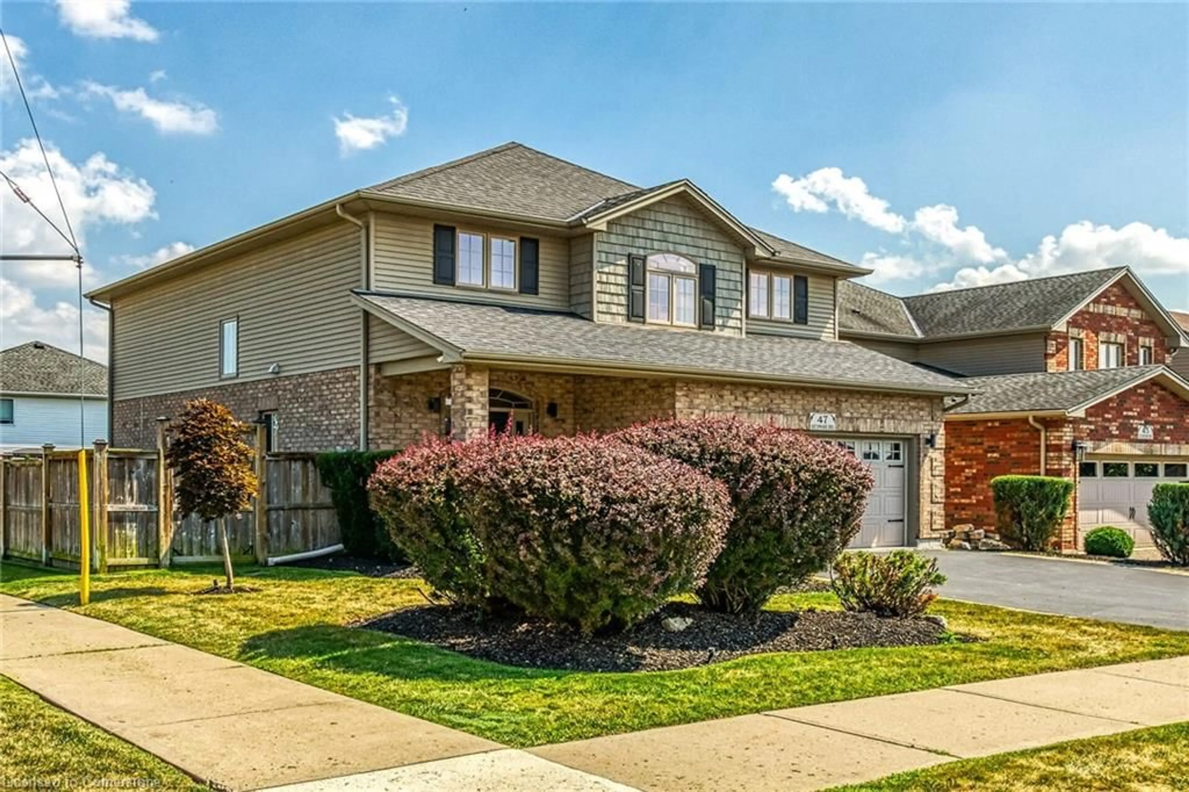 Home with brick exterior material, street for 47 Southwood Cres, Caledonia Ontario N3W 0A7