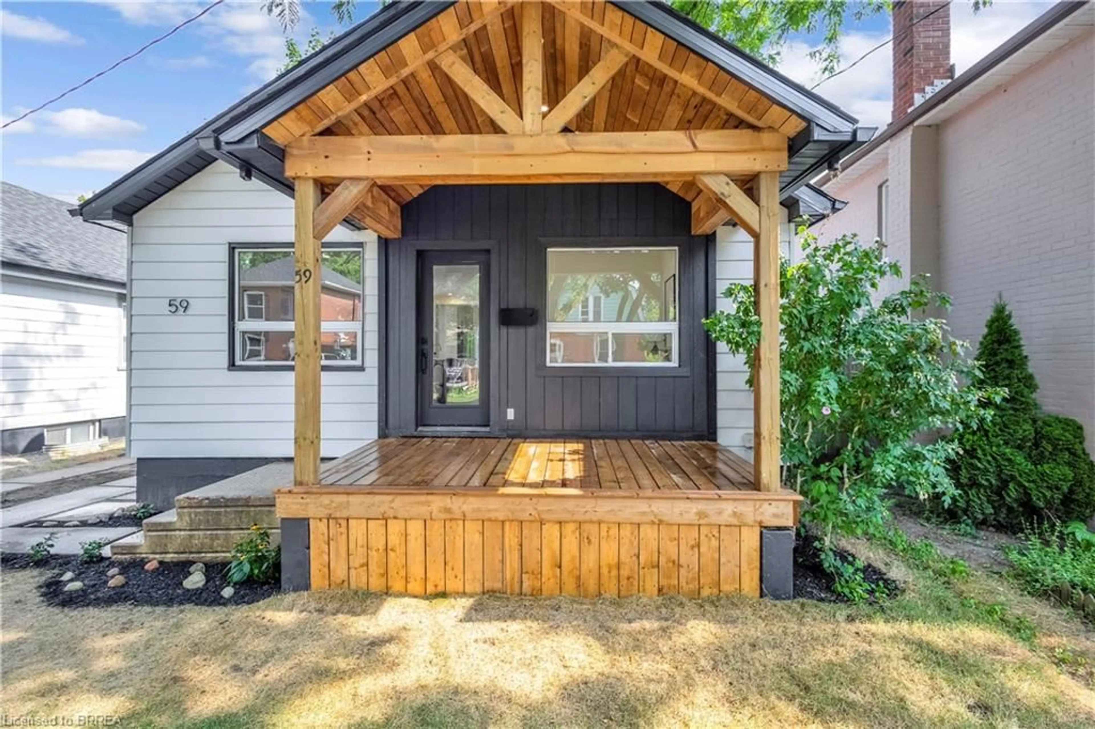 Patio, street for 59 Eagle Ave, Brantford Ontario N3S 1Z2