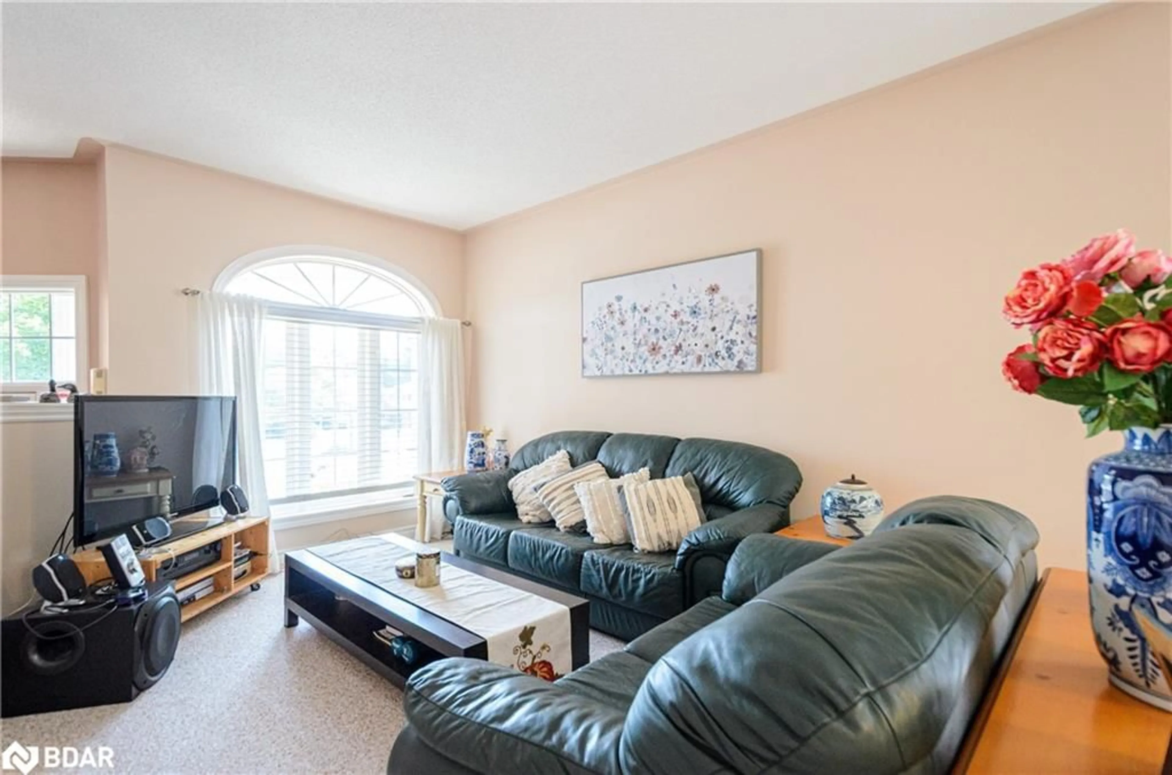 Living room with furniture, unknown for 6 Brown Wood Dr, Barrie Ontario L4M 6N4