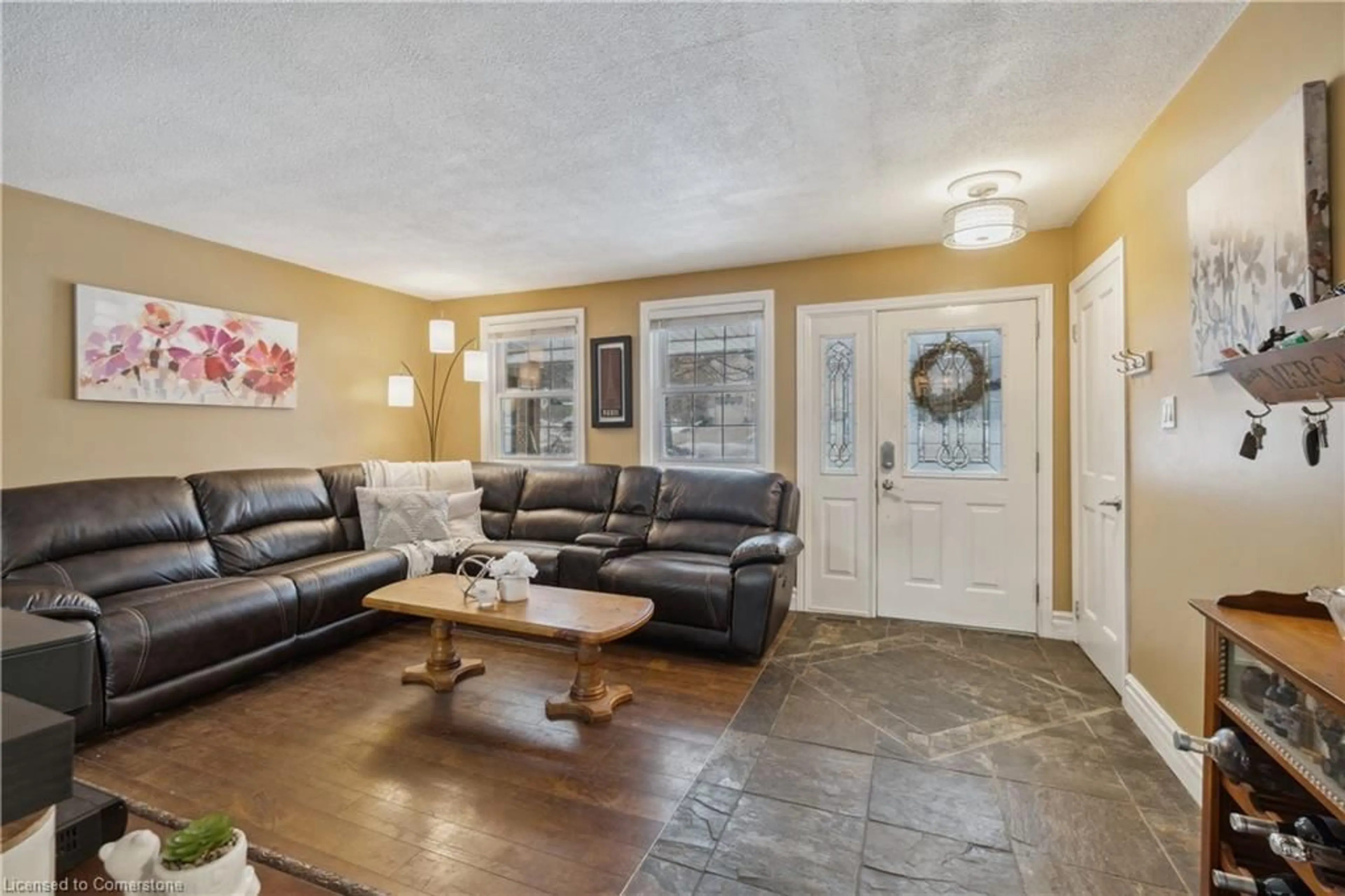 Living room with furniture, unknown for 255 Main St #Main Floor Only, Rockwood Ontario N0B 2K0