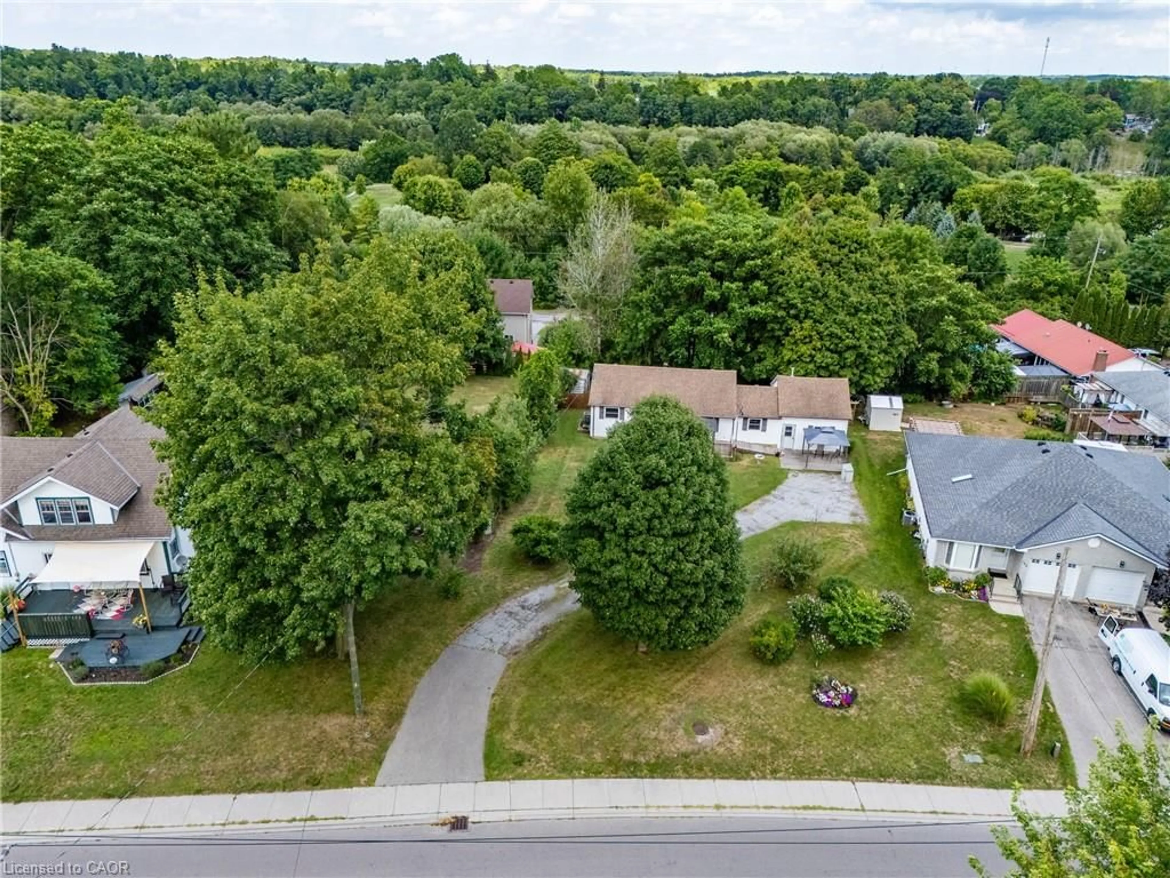 A pic from outside/outdoor area/front of a property/back of a property/a pic from drone, street for 602 St Andrew St, Port Dover Ontario N0A 1N0