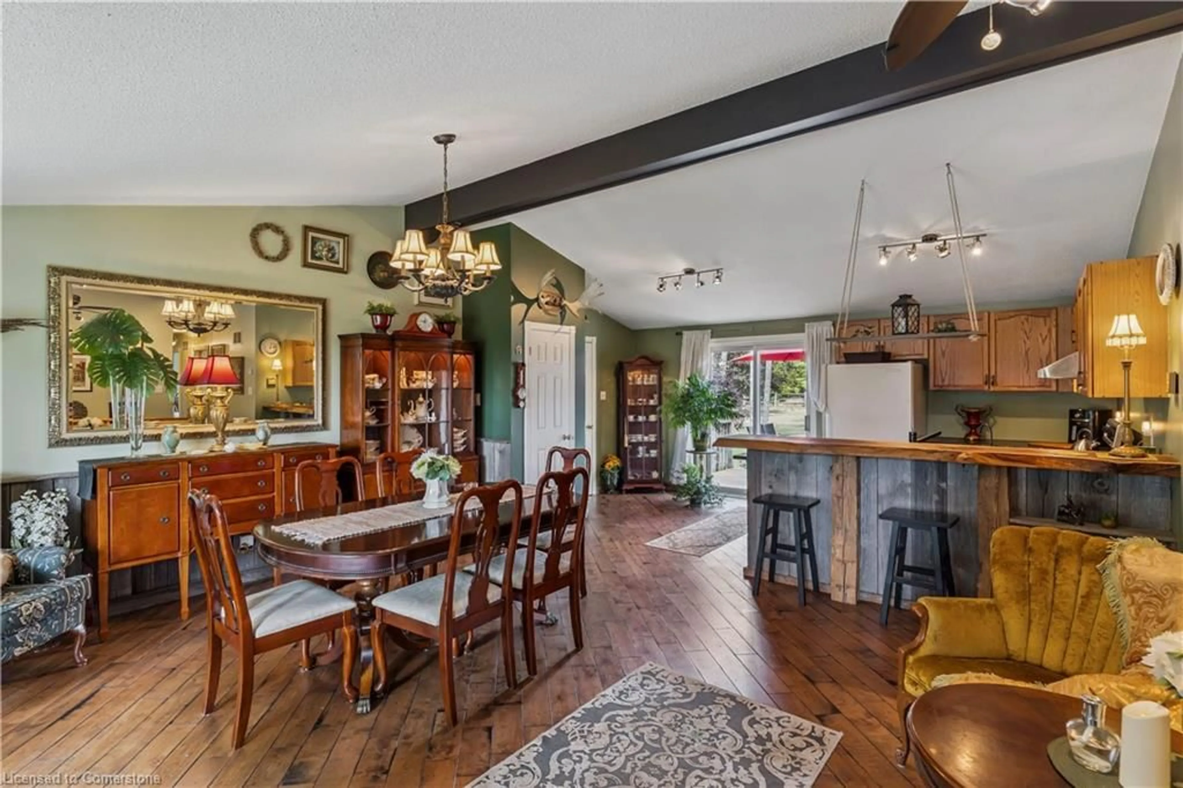 Dining room, unknown for 6216 Sunnidale Tosorontio Townline, Glencairn Ontario L0M 1K0