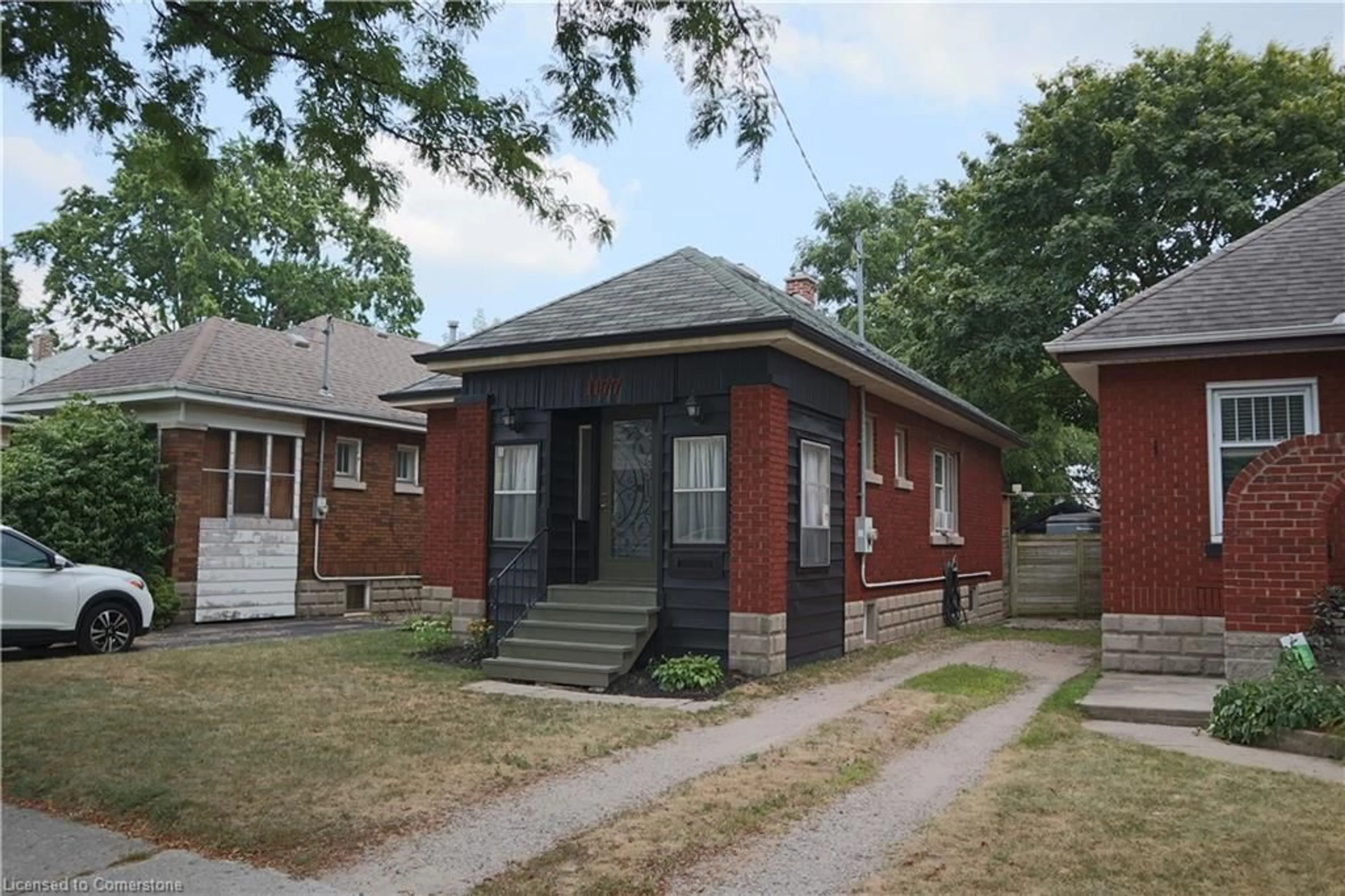 Home with brick exterior material, street for 1177 York St, London Ontario N5W 2T8