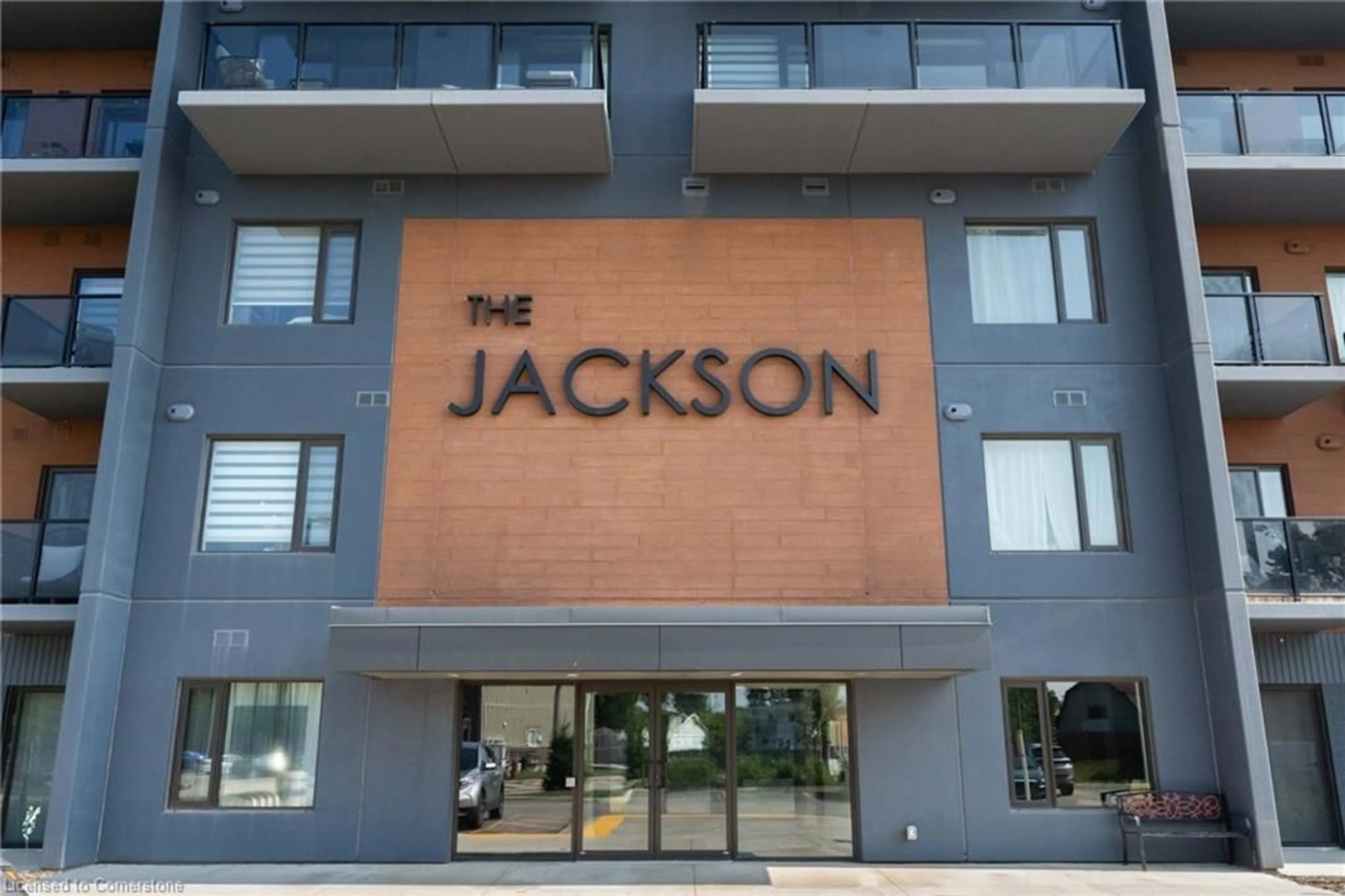 Indoor foyer for 64 Main St #303, Hagersville Ontario N0A 1H0