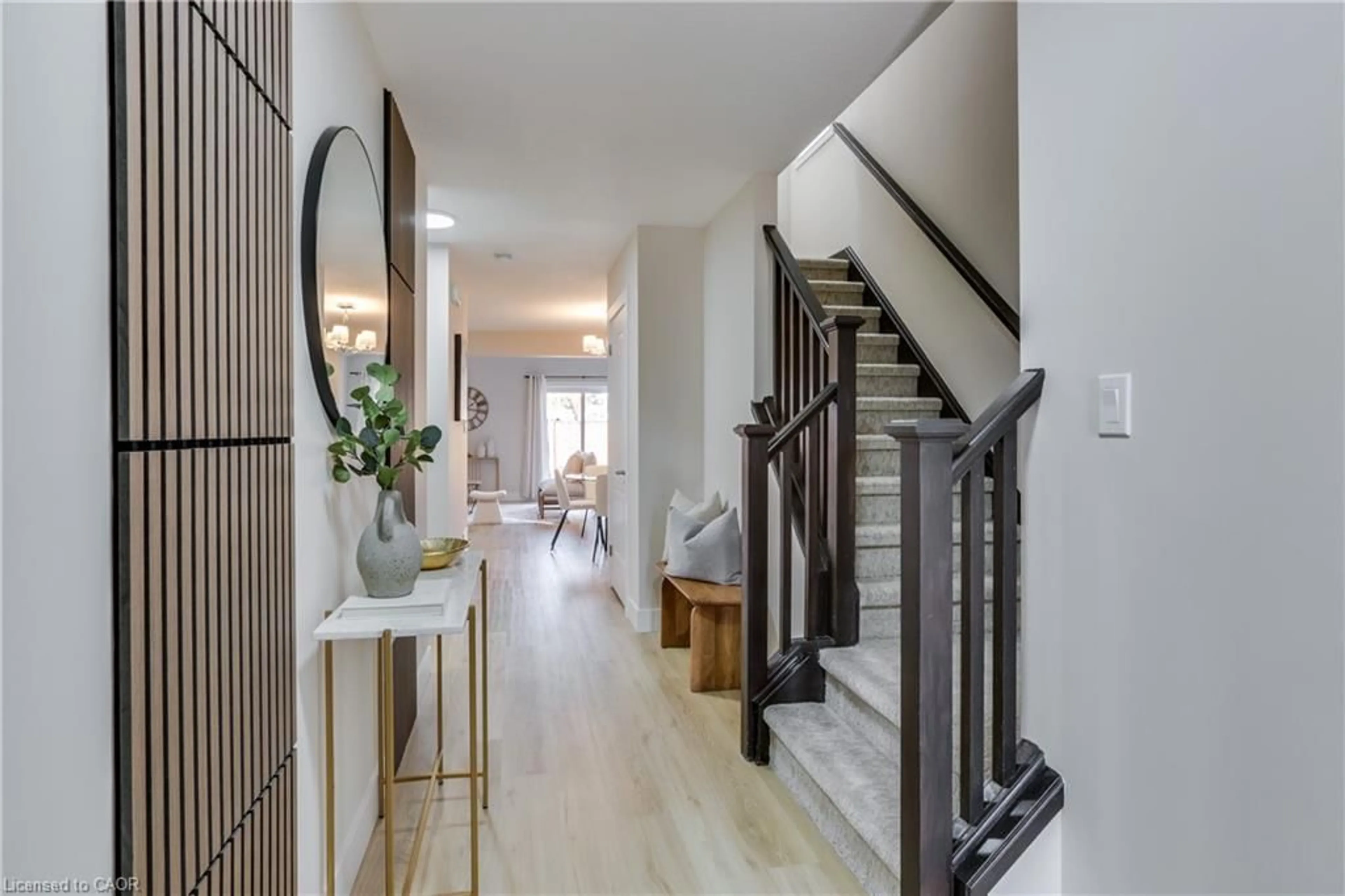 Indoor entryway for 1851 Reilly Walk, London Ontario N5X 0C8