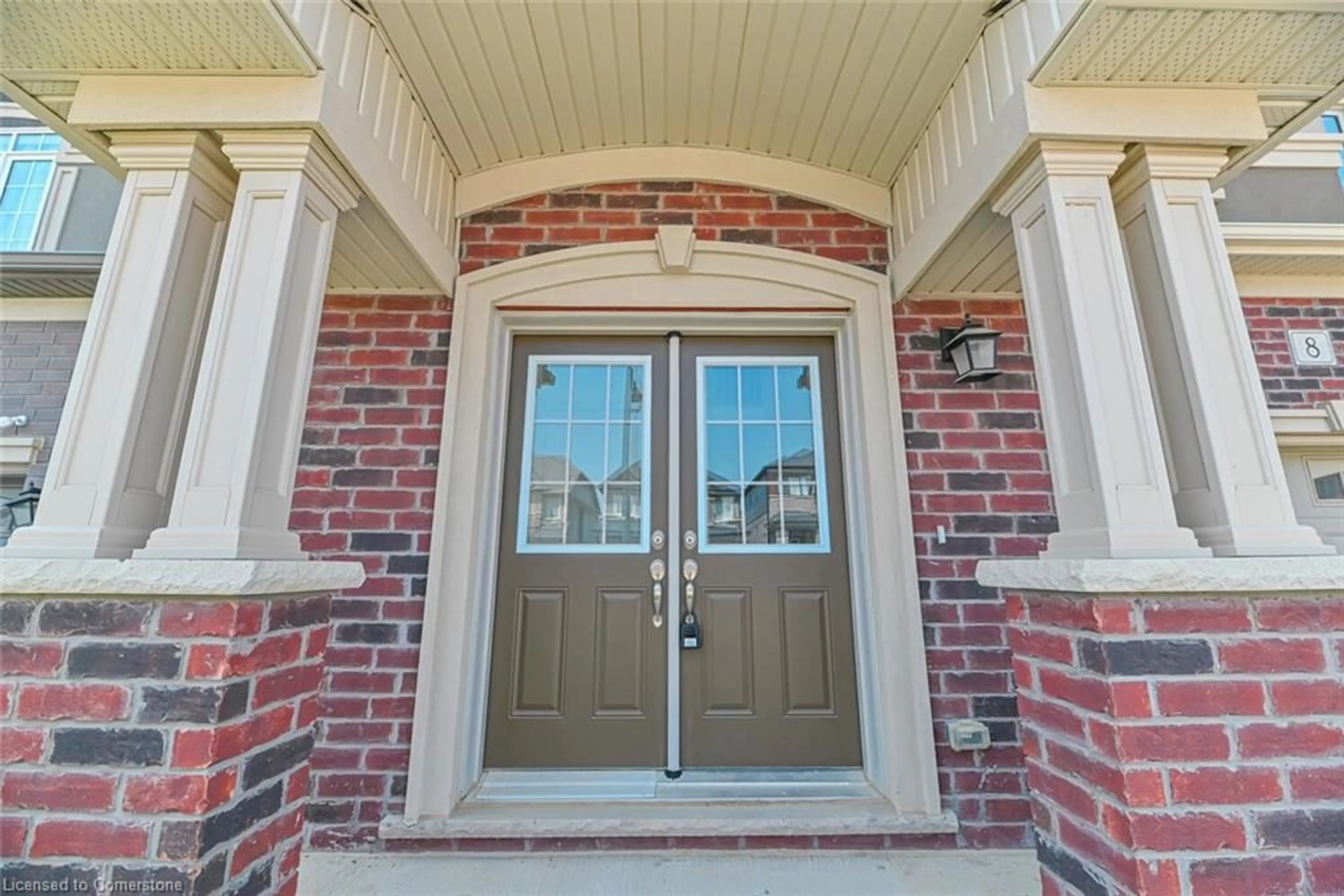 Indoor entryway for 8 Stokes Rd, Paris Ontario N3L 0L9