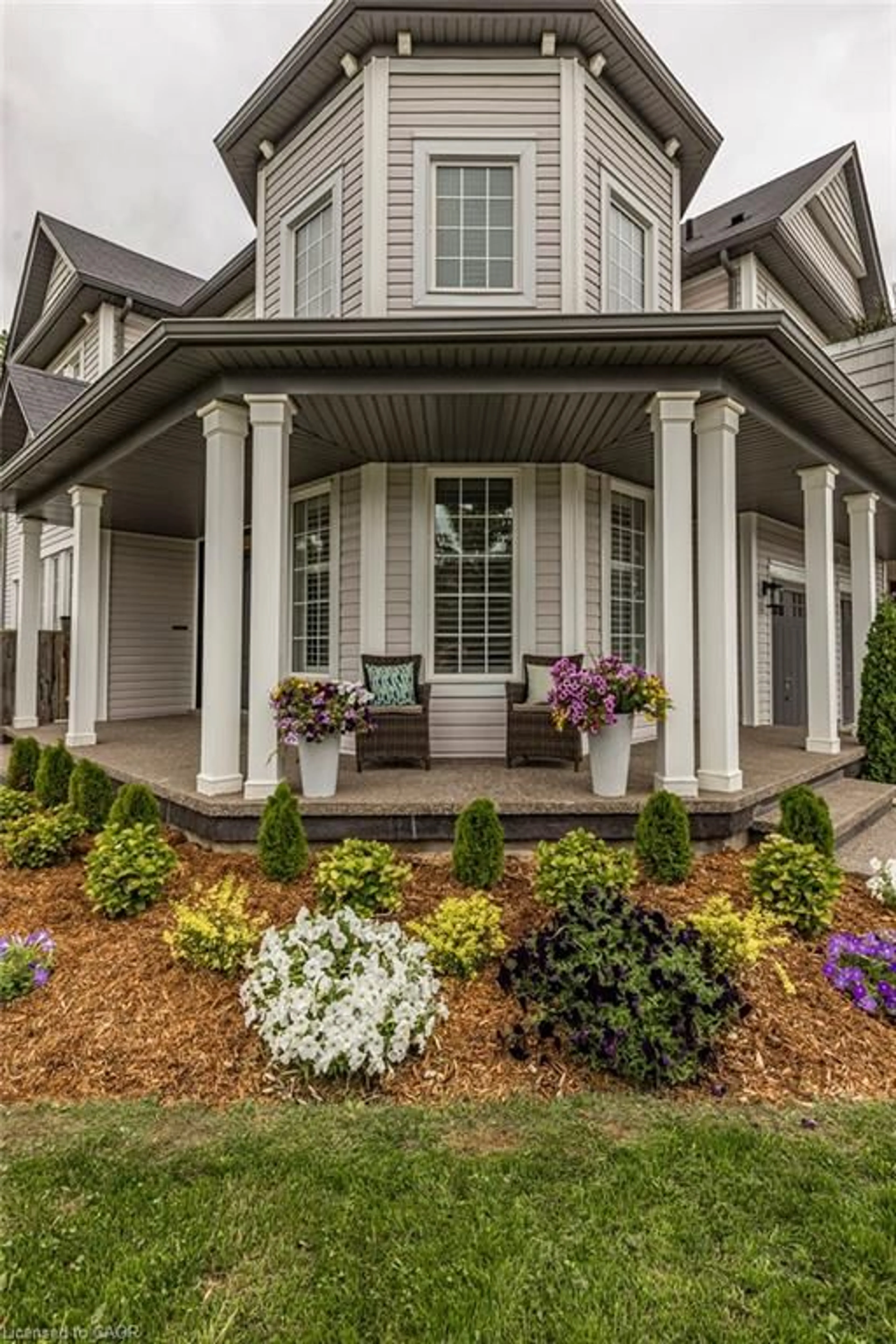Home with vinyl exterior material, street for 44 Fowler Dr, Hamilton Ontario L0R 1C0