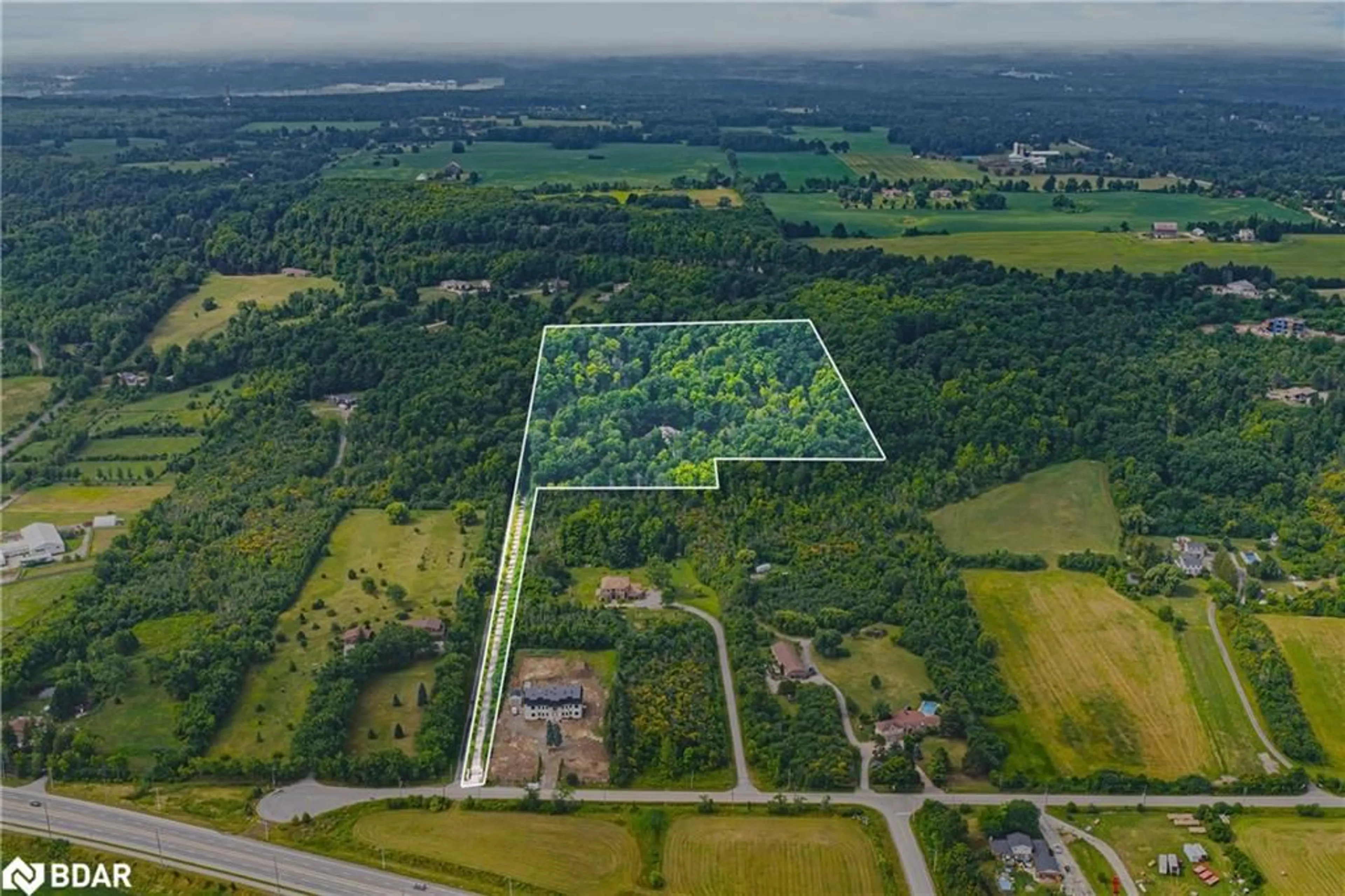 A pic from outside/outdoor area/front of a property/back of a property/a pic from drone, unknown for 7644 Tremaine Rd, Milton Ontario L9T 2Y1