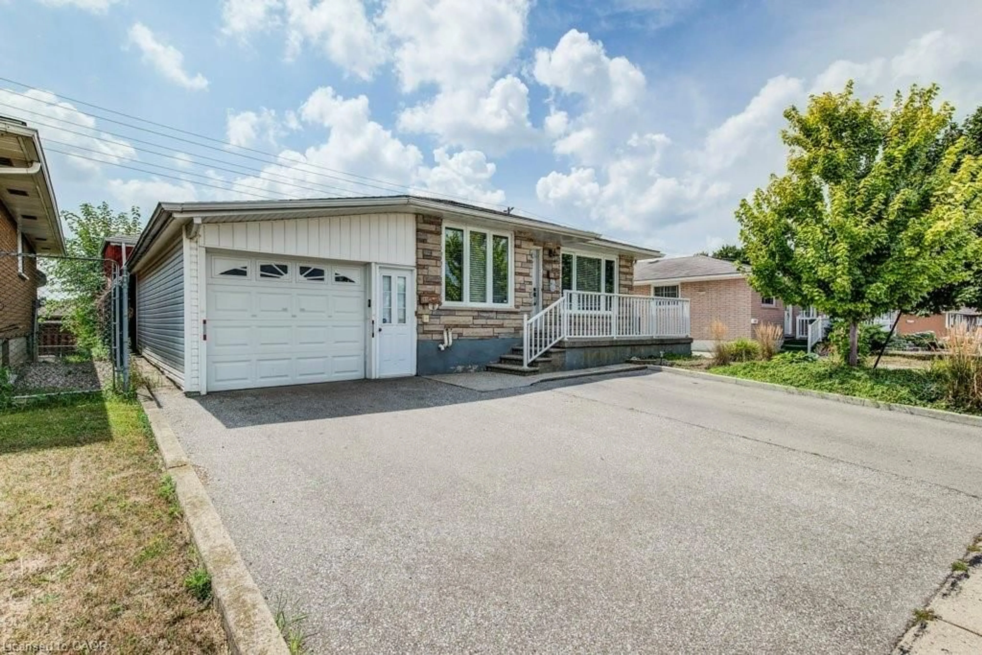 Home with vinyl exterior material, street for 85 Winter Ave, Cambridge Ontario N1R 6G8