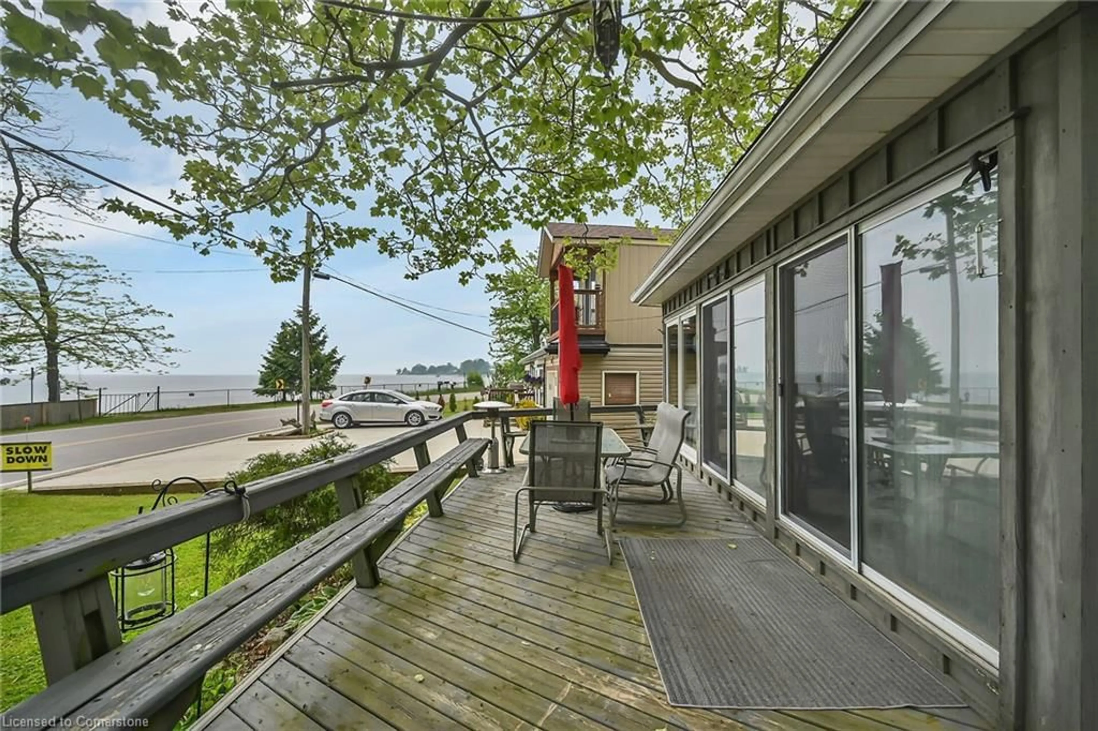 Patio, water/lake/river/ocean view for 271 Blue Water Pky, Selkirk Ontario N0A 1P0