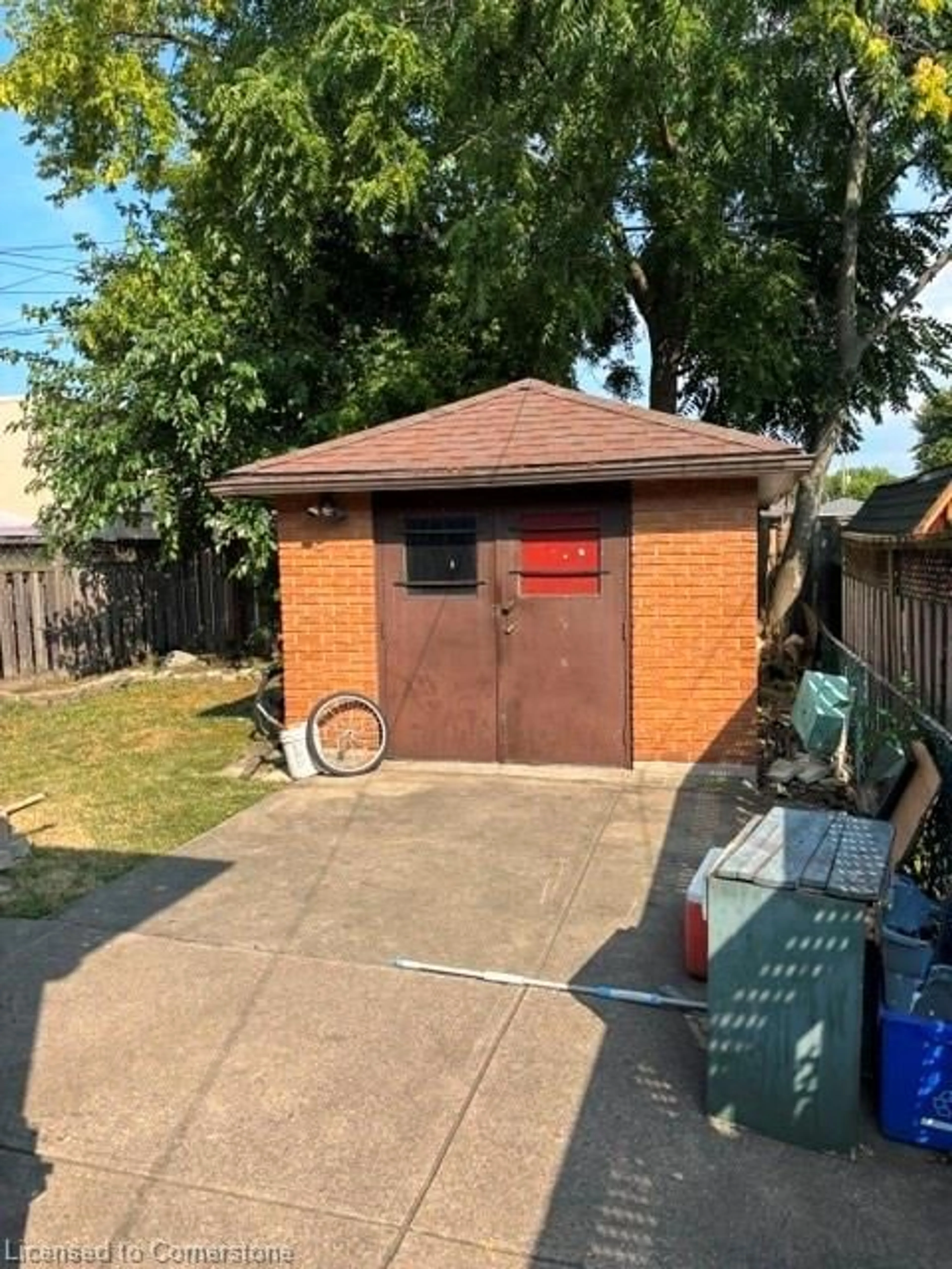 Shed for 7 Crosthwaite Ave, Hamilton Ontario L8K 2T7