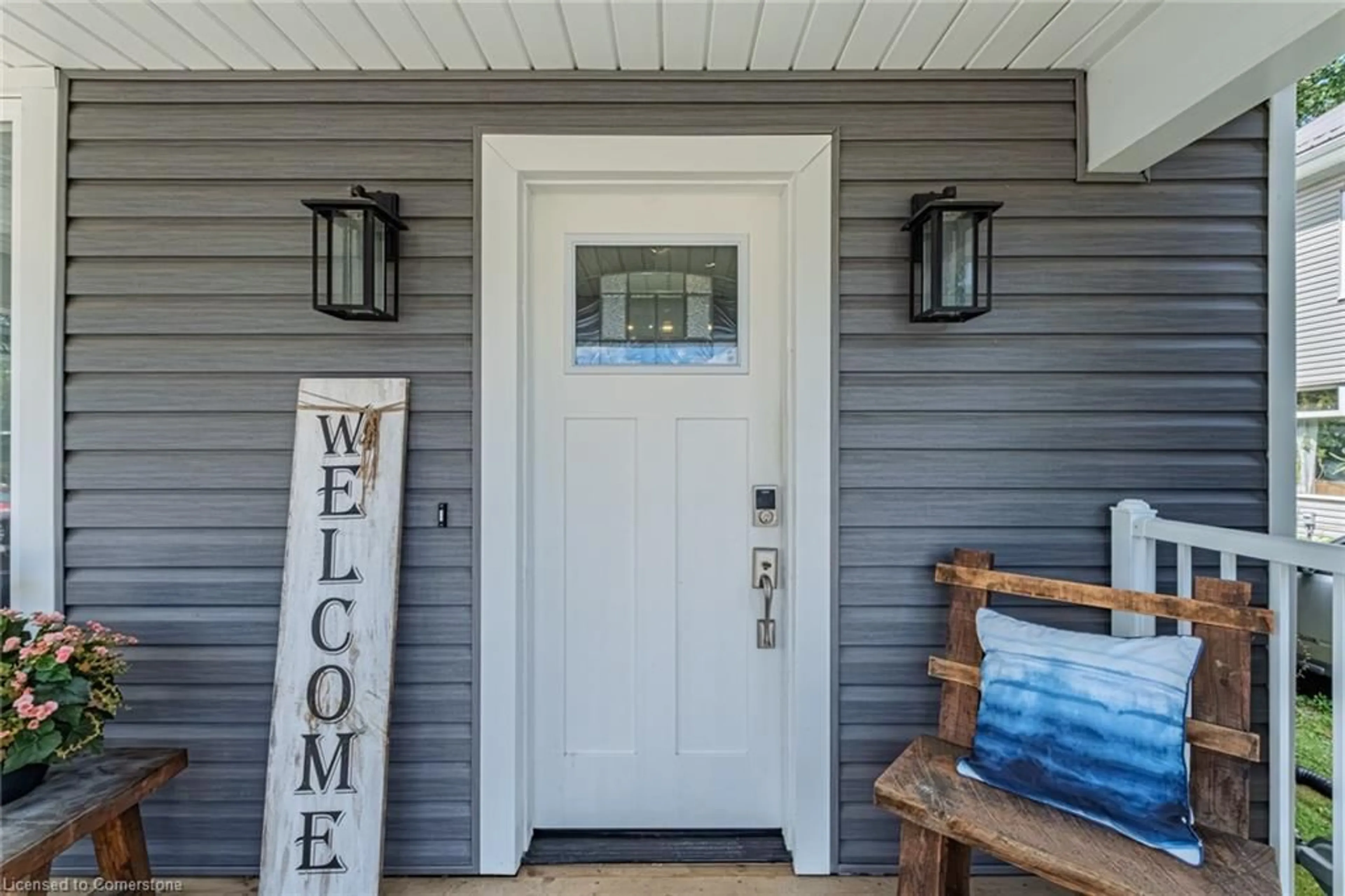 Indoor entryway for 78 Orchard Ave, Simcoe Ontario N3Y 3H1