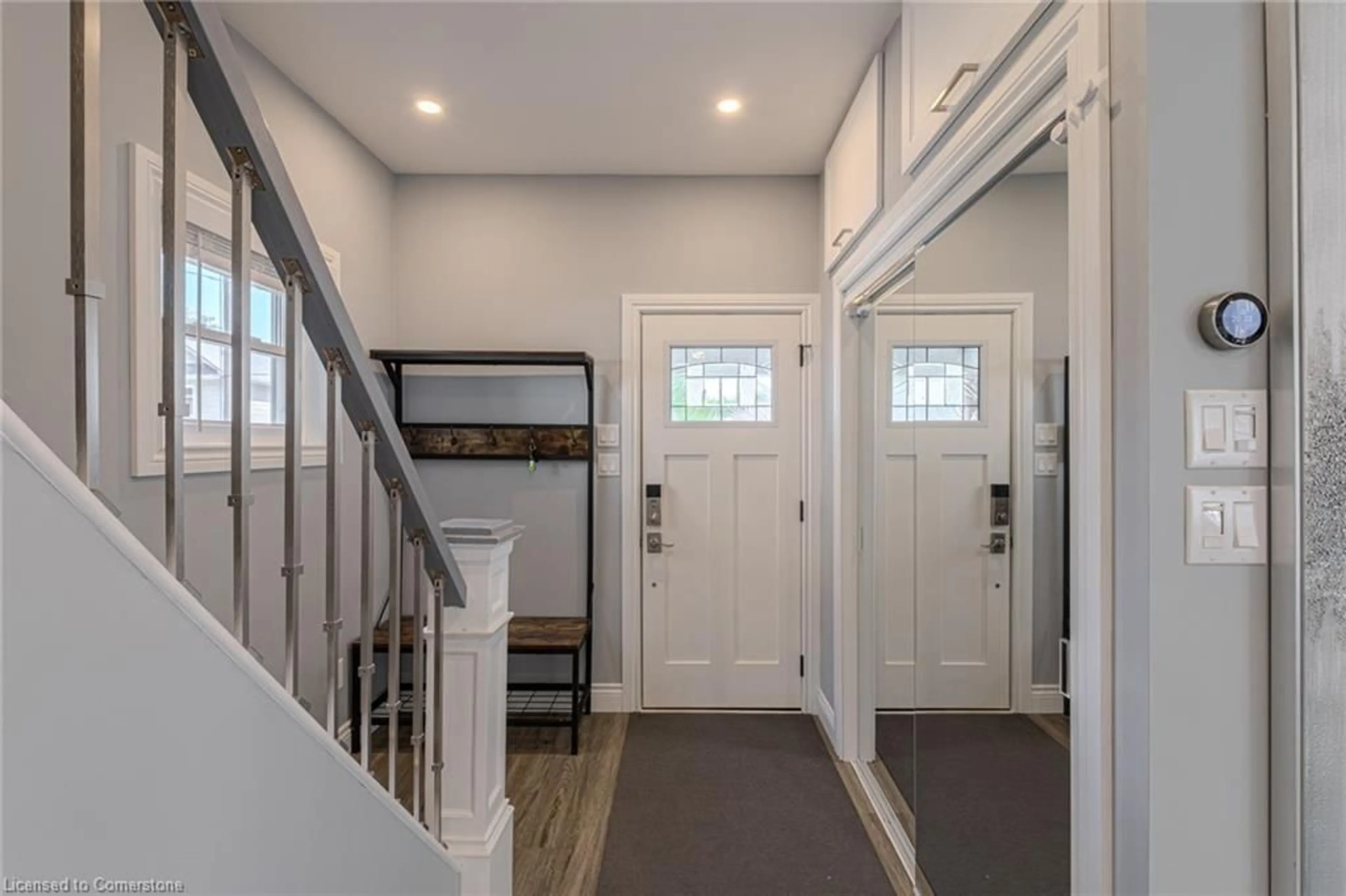 Indoor entryway for 78 Orchard Ave, Simcoe Ontario N3Y 3H1