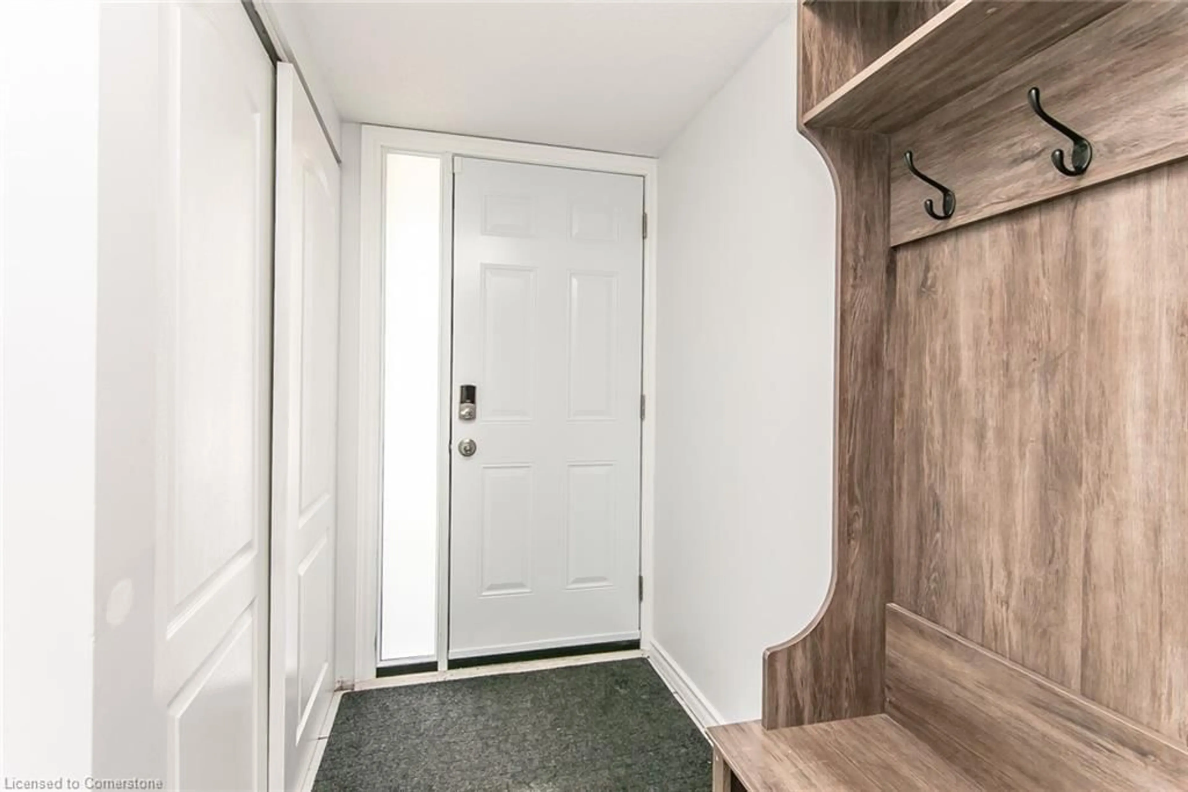 Indoor entryway for 223 Pioneer Dr #J62, Kitchener Ontario N2P 1L9