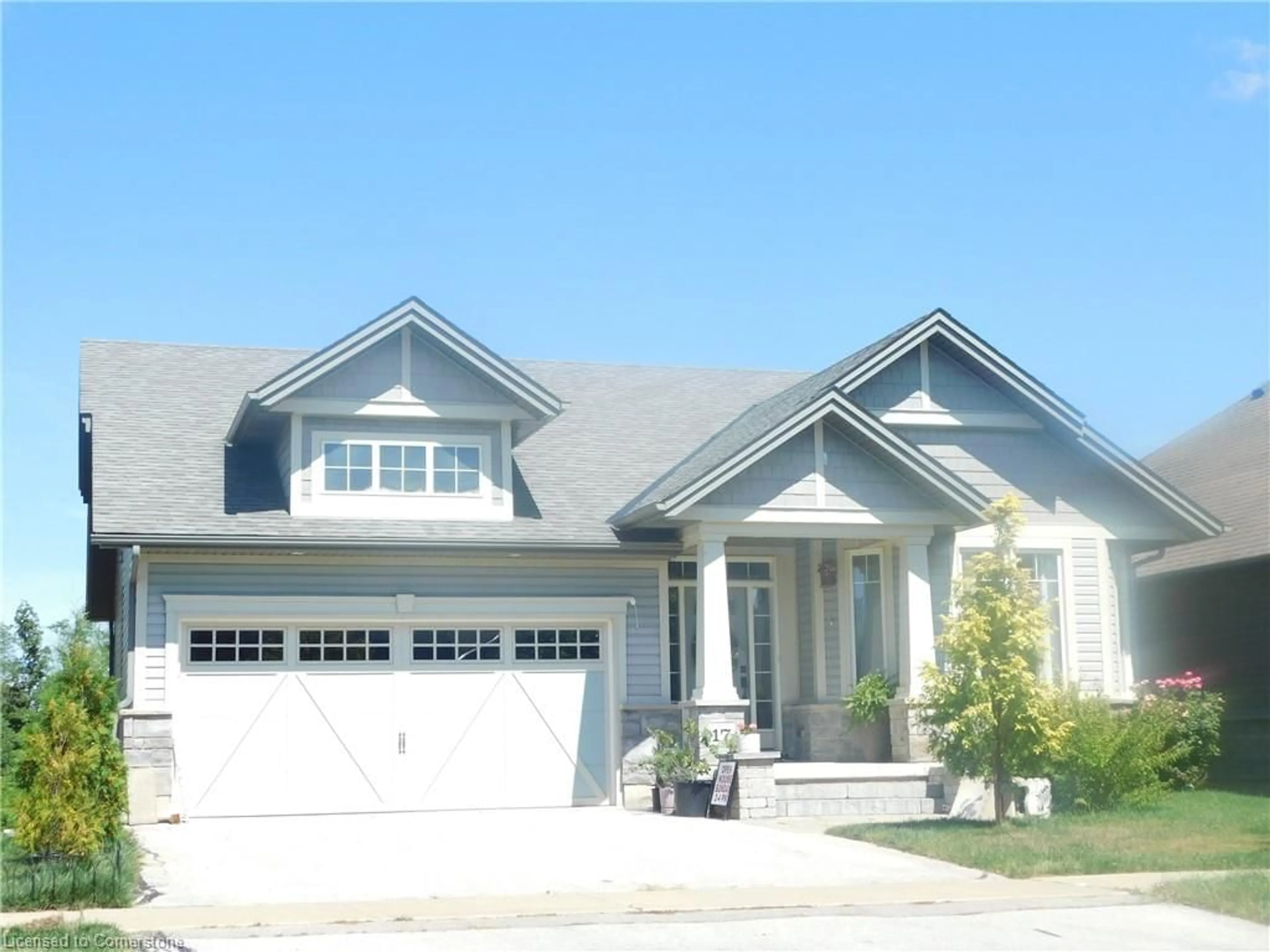 Home with vinyl exterior material, street for 17 Manorwood Dr, Smithville Ontario L0R 2A0