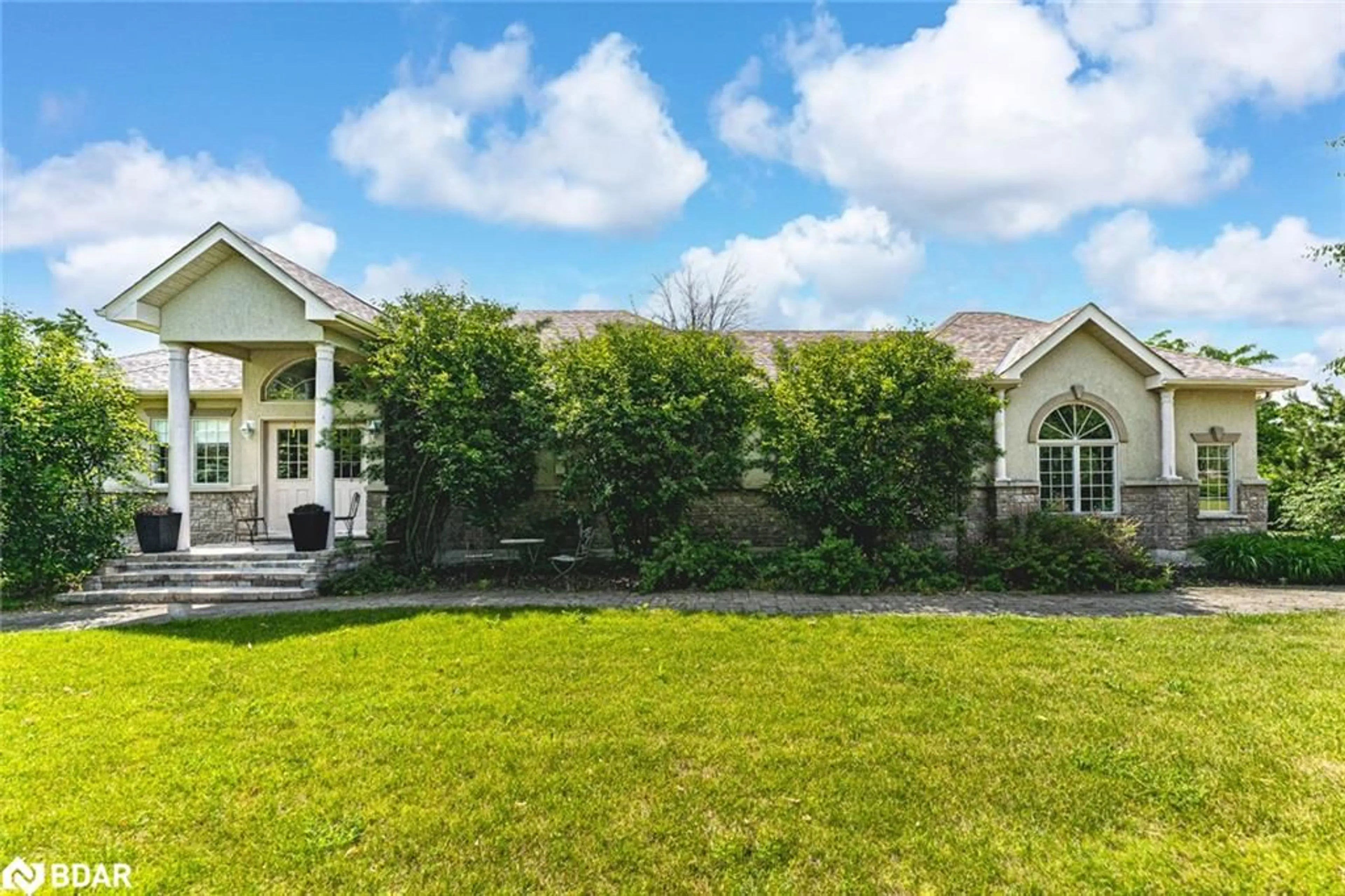 A pic from outside/outdoor area/front of a property/back of a property/a pic from drone, water/lake/river/ocean view for 32 Basswood Cir, Oro-Medonte Ontario L0L 2L0