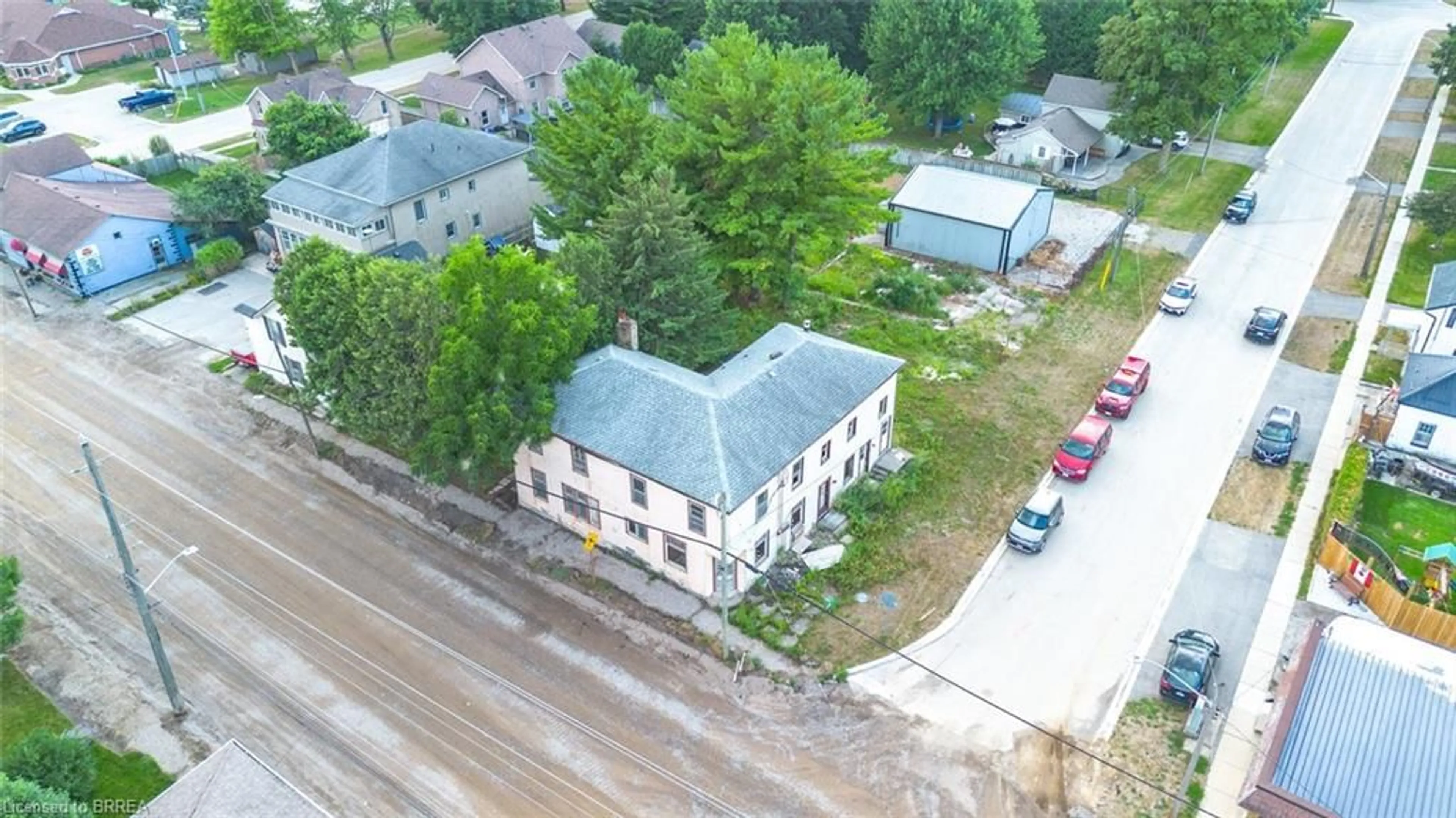 A pic from outside/outdoor area/front of a property/back of a property/a pic from drone, building for 3 Main St, Princeton Ontario N0J 1V0