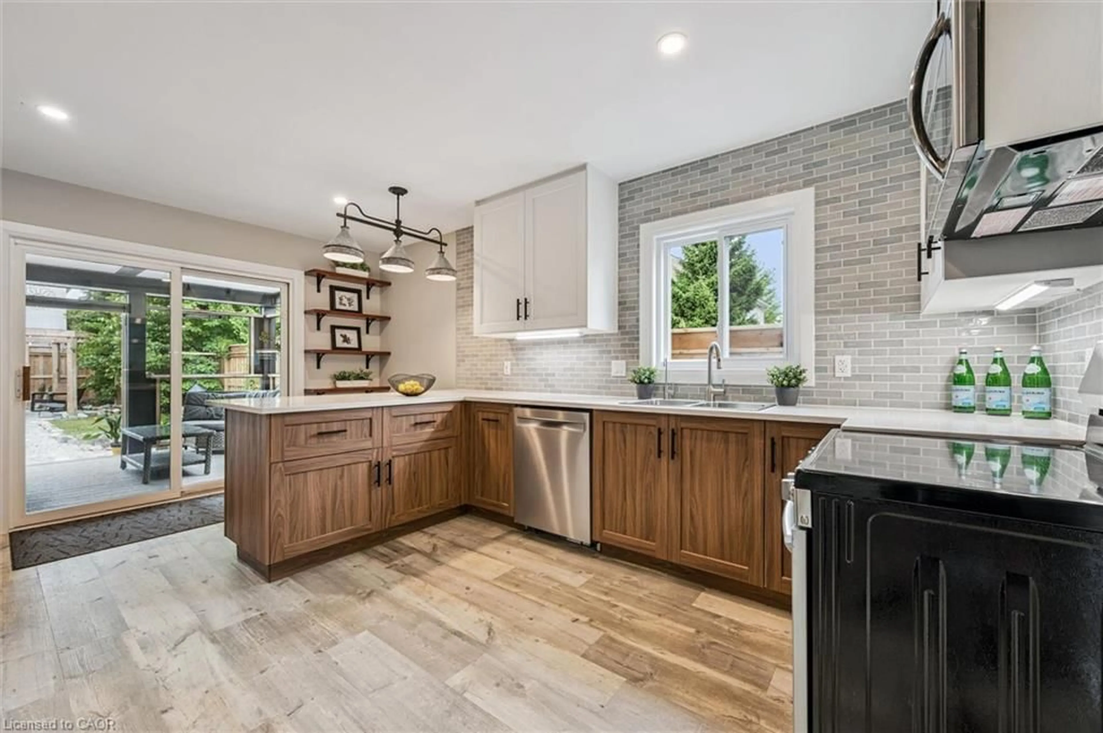 Open concept kitchen, ceramic/tile floor for 55 Stiefelmeyer Cres, Baden Ontario N3A 2L2