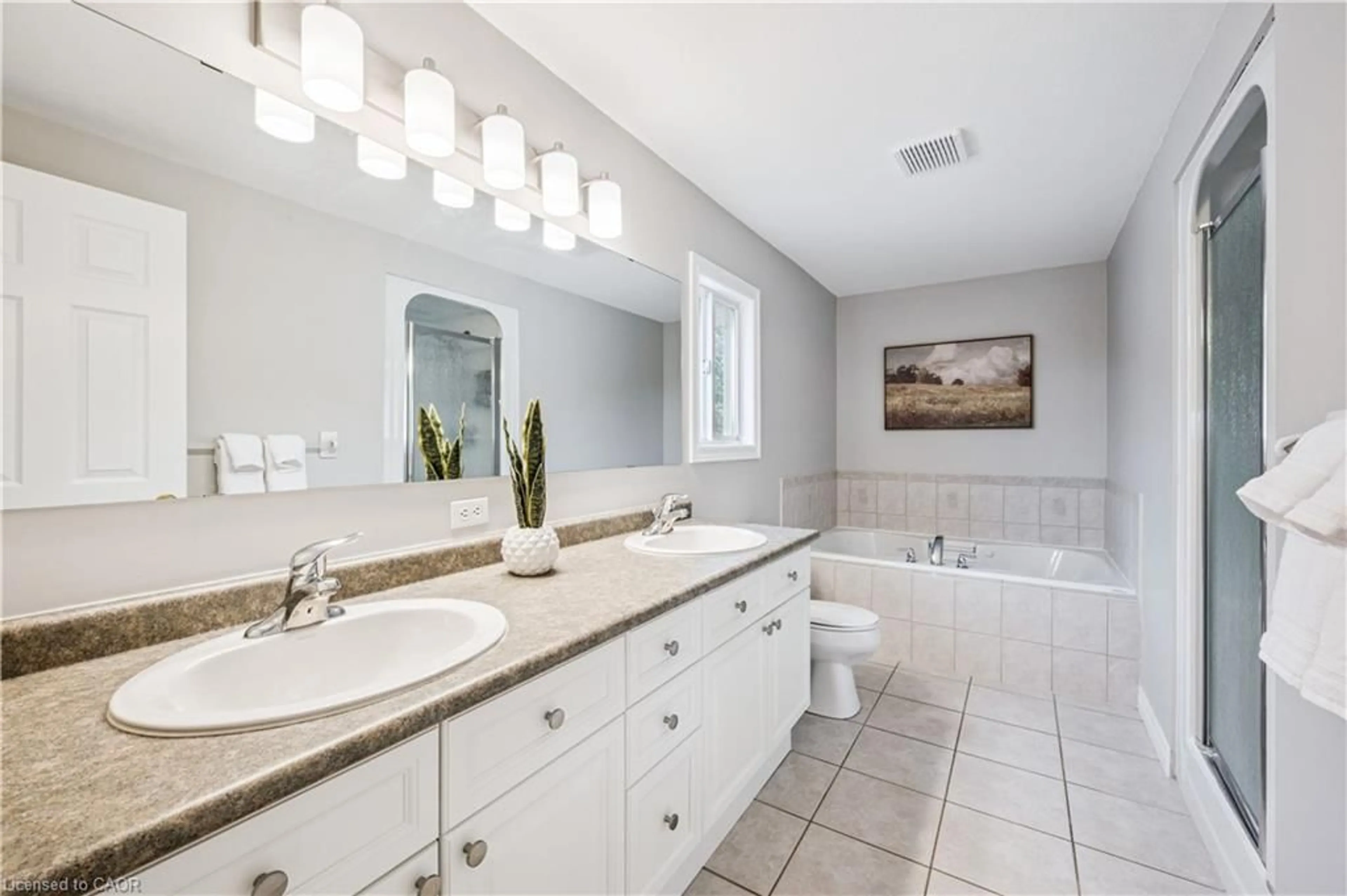Contemporary bathroom, ceramic/tile floor for 533 Rush Meadow Cres, Kitchener Ontario N2R 1T2