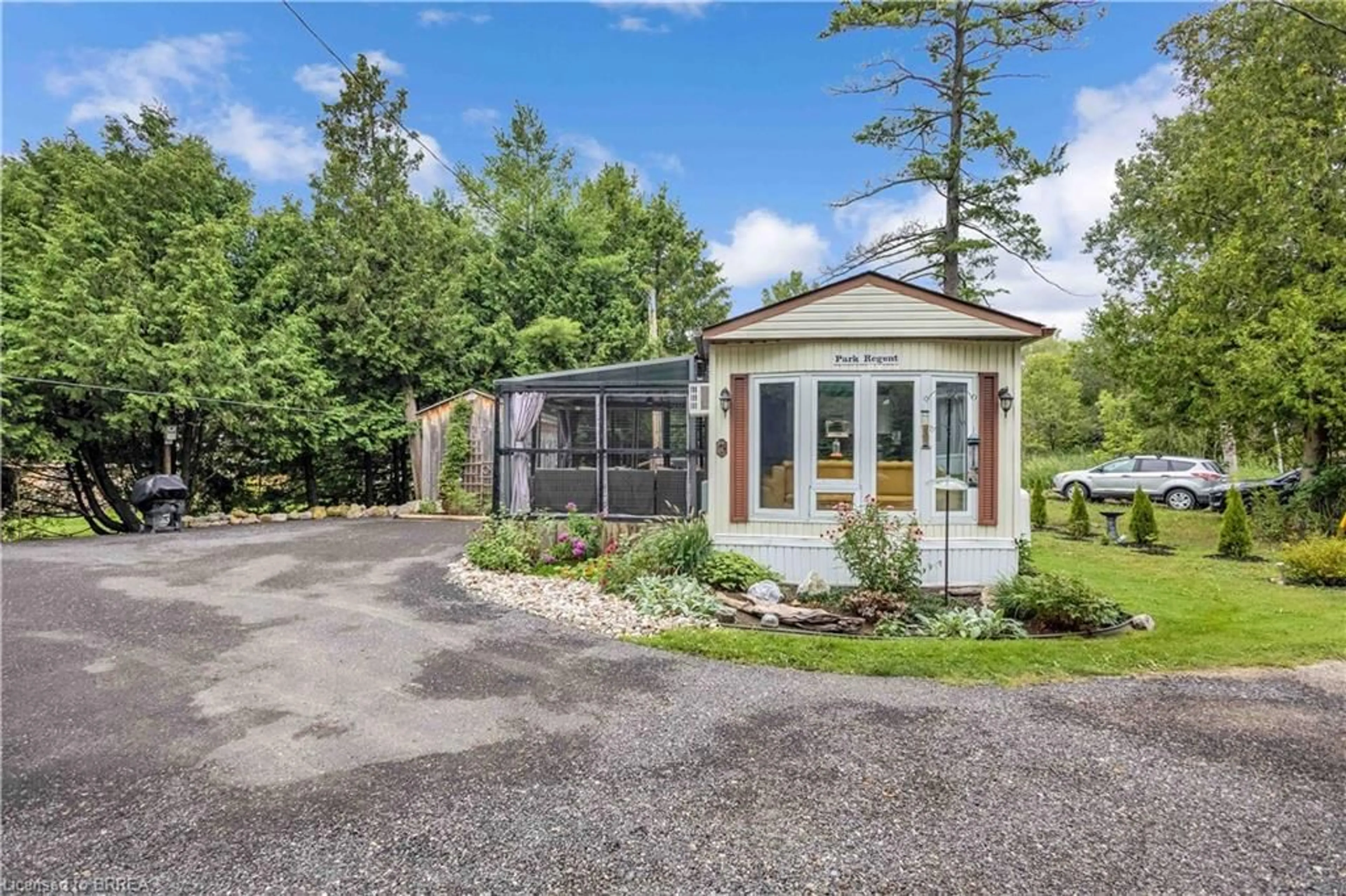 Shed for 1085 10th Concession Rd #7, Puslinch Ontario N0B 2J0