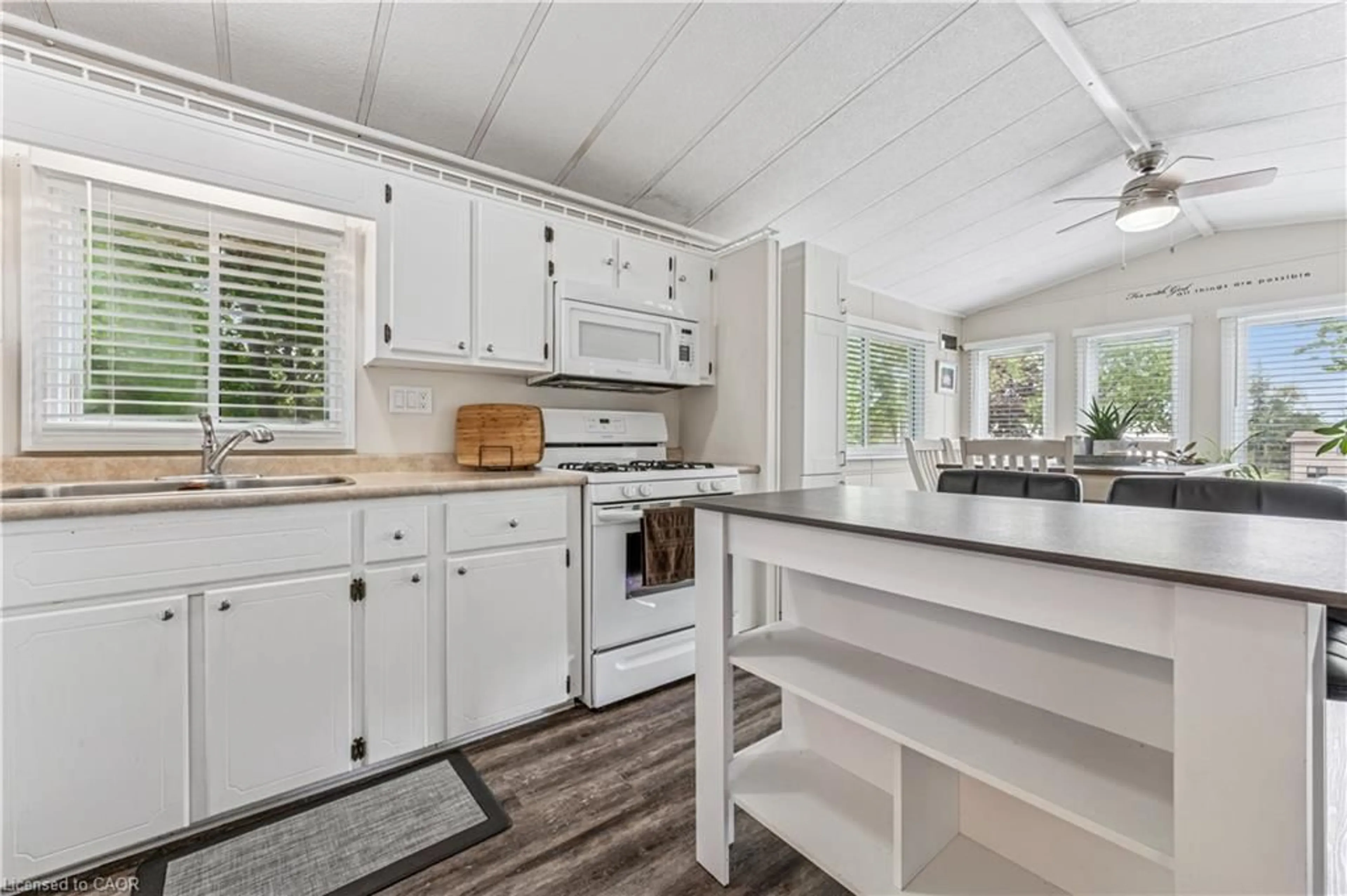 Open concept kitchen, unknown for 580 Beaver Creek Rd #32, Waterloo Ontario N2J 3Z4