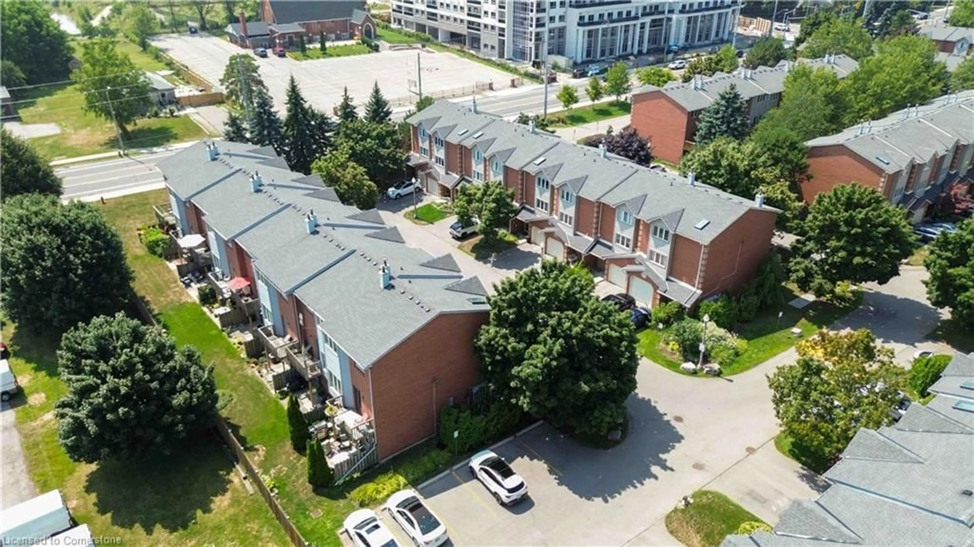 A pic from outside/outdoor area/front of a property/back of a property/a pic from drone, unknown for 72 Stonechurch Rd #37, Hamilton Ontario L9B 2H6